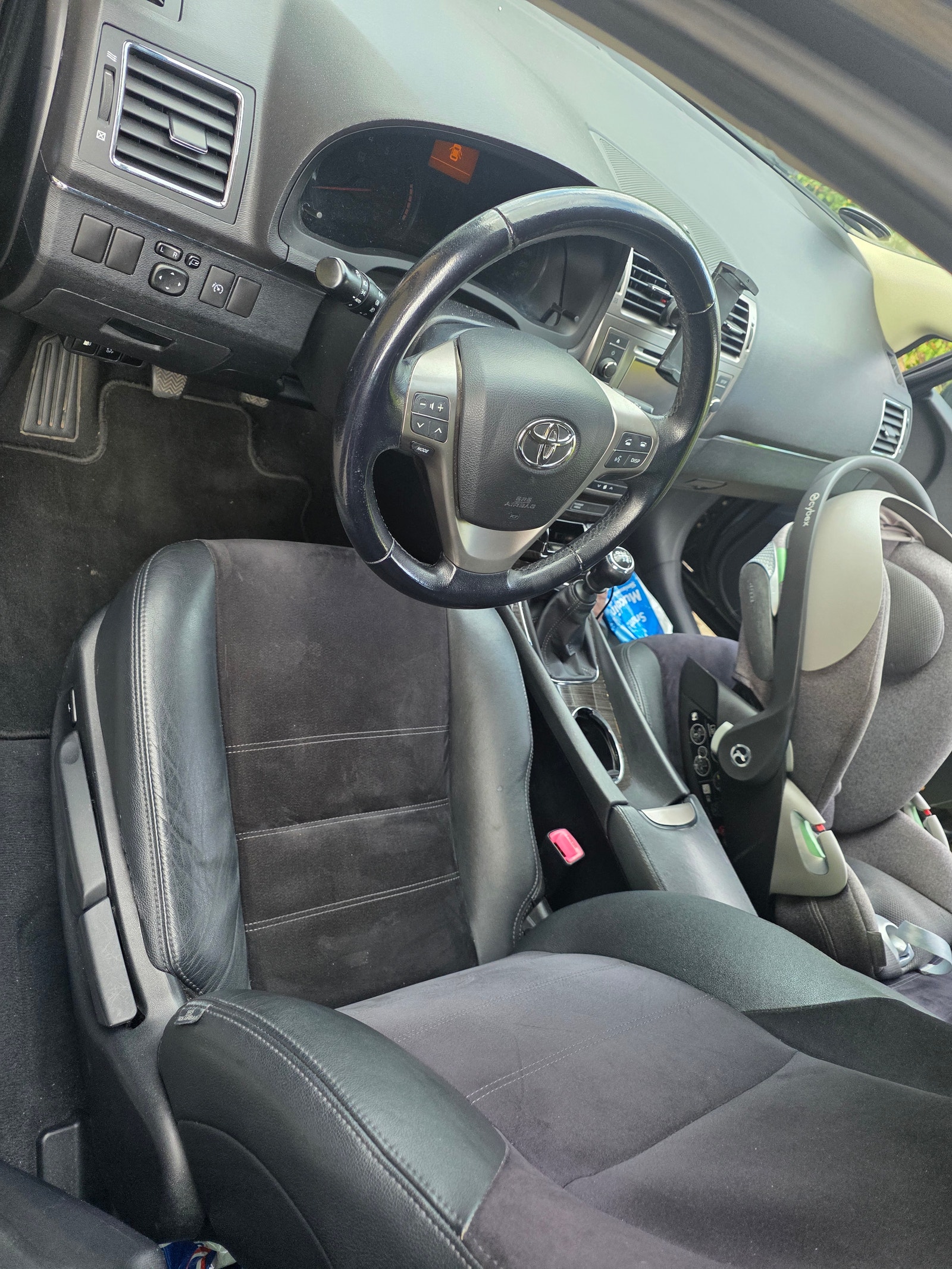 Toyota Avensis – billede 4