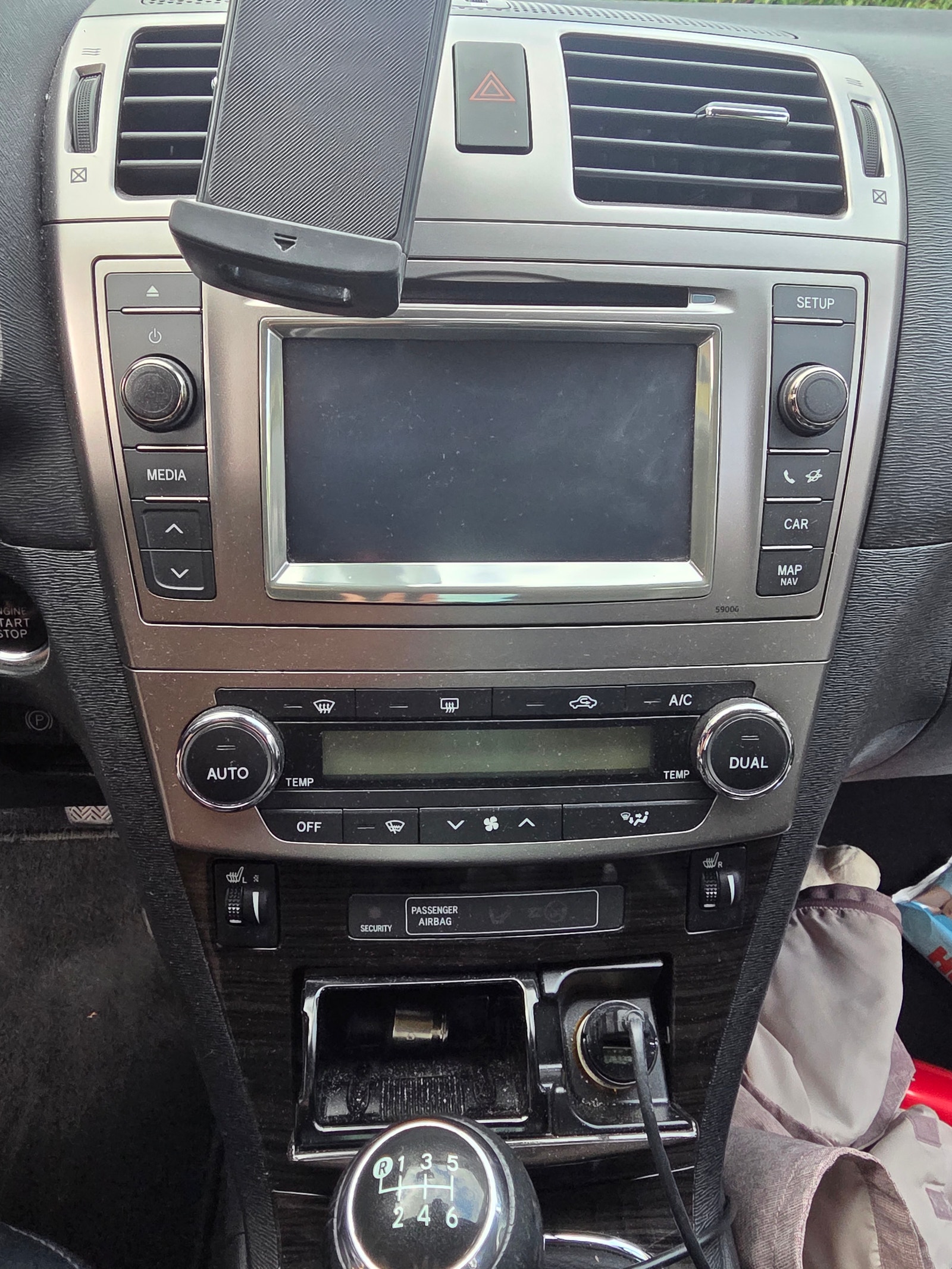 Toyota Avensis – billede 8