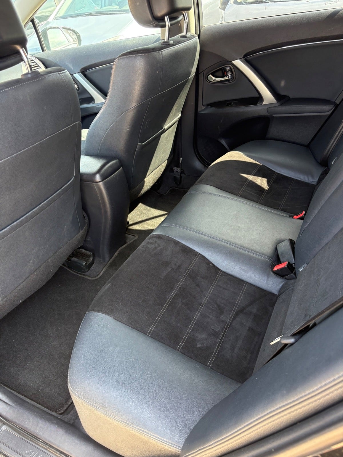 Toyota Avensis – billede 4