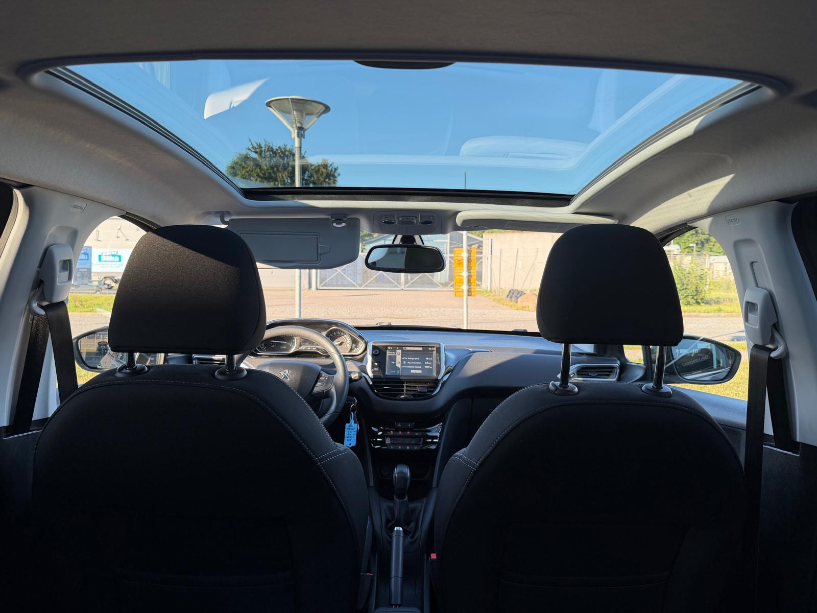 Peugeot 208 til salg hos Nabilli
