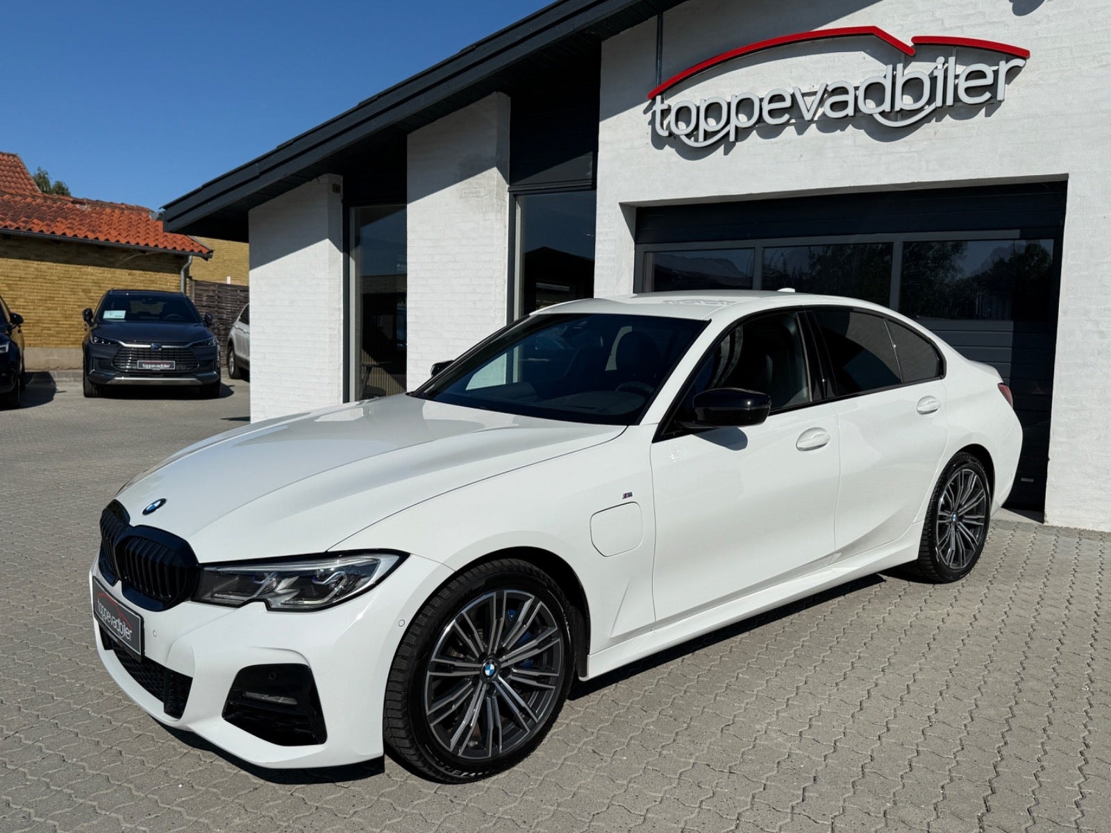 BMW 330e – billede 2