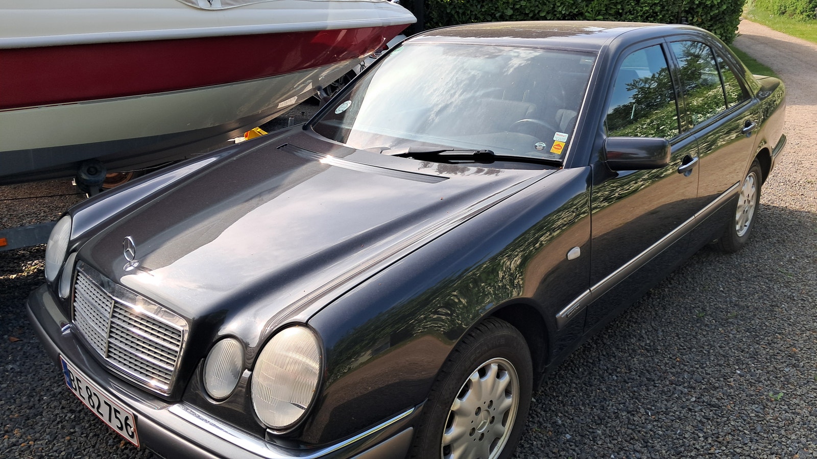 Mercedes E200 til salg hos Nabilli