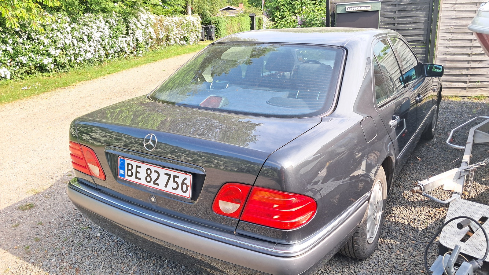 Mercedes E200 til salg hos Nabilli