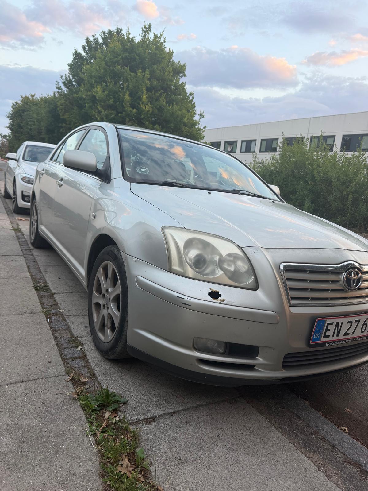 Toyota Avensis – billede 2