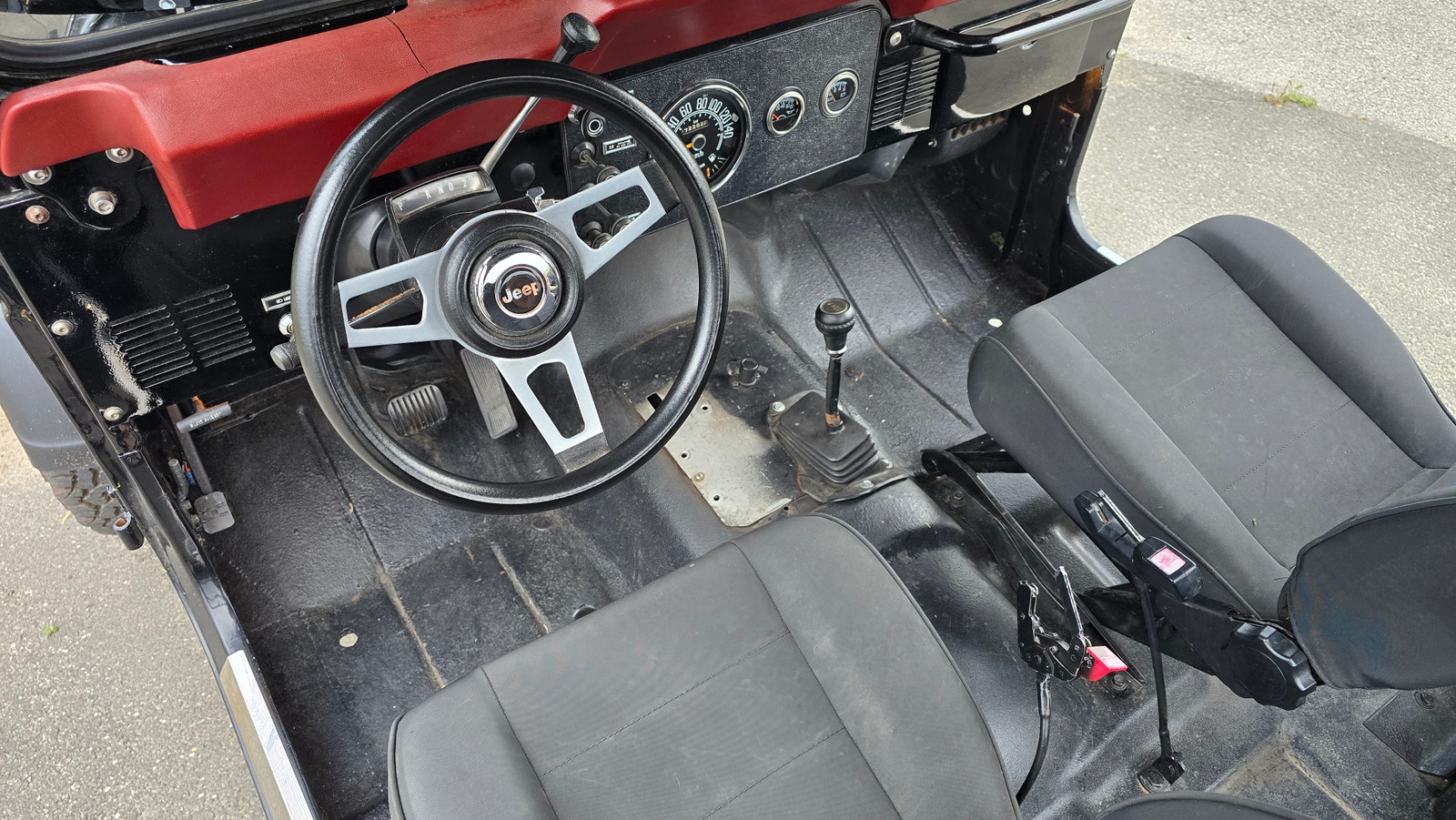 Jeep CJ-7 til salg hos Nabilli