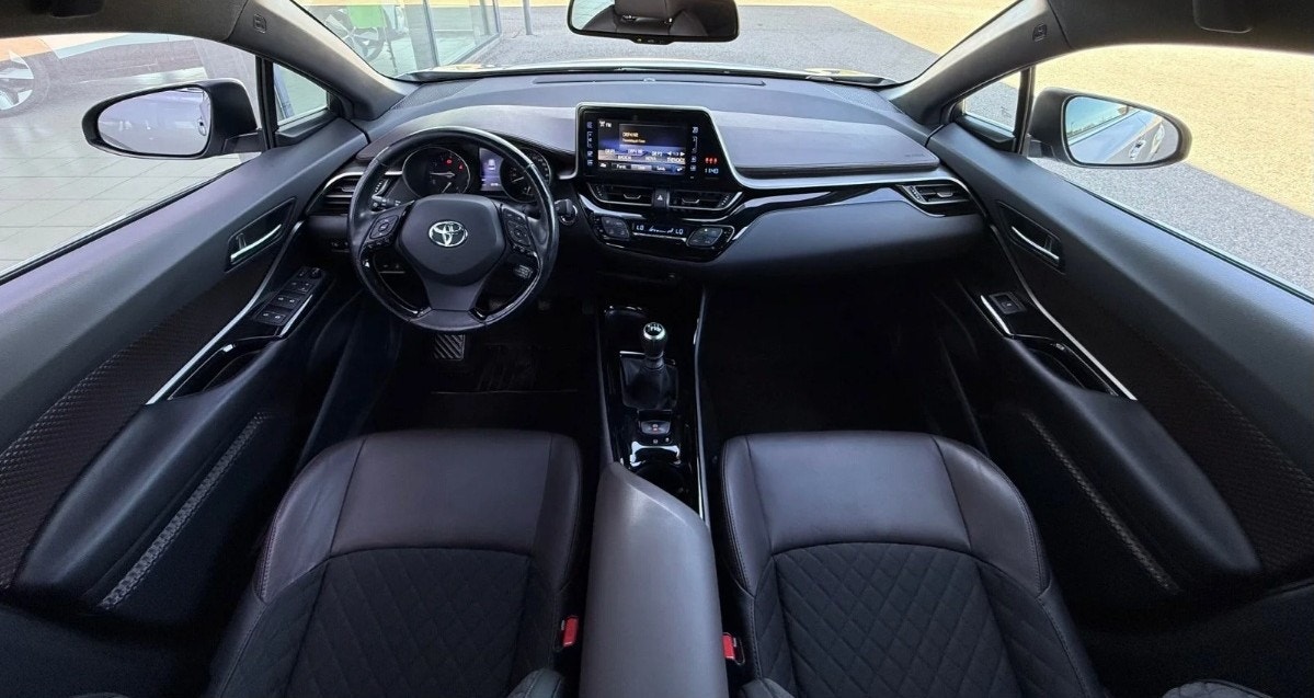 Toyota C-HR til salg hos Nabilli