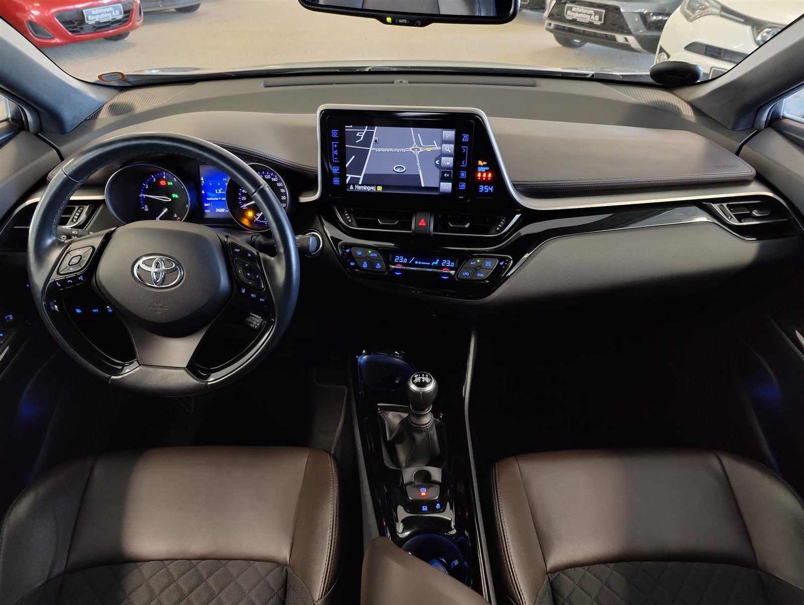 Toyota C-HR til salg hos Nabilli