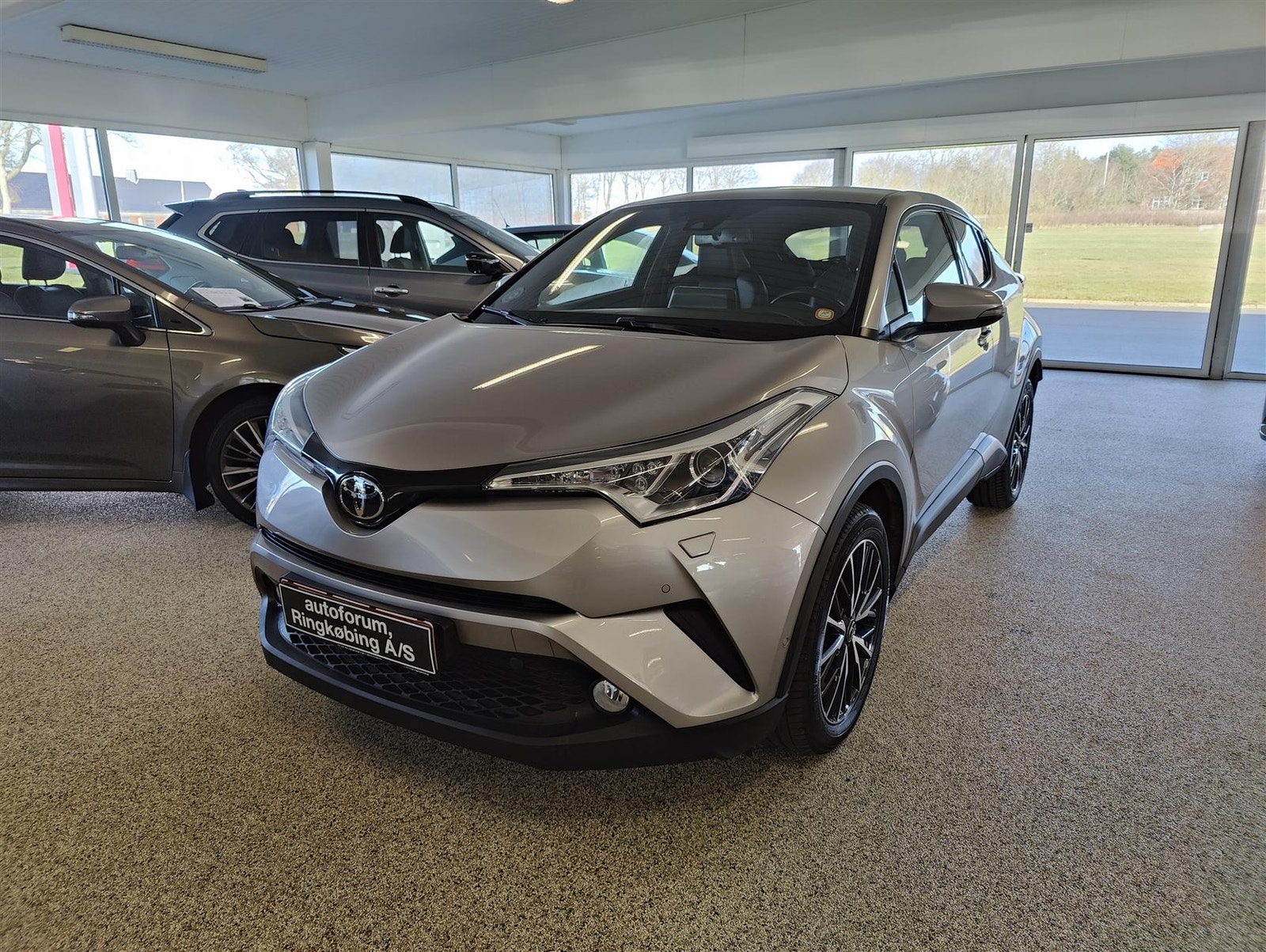 Toyota C-HR til salg hos Nabilli