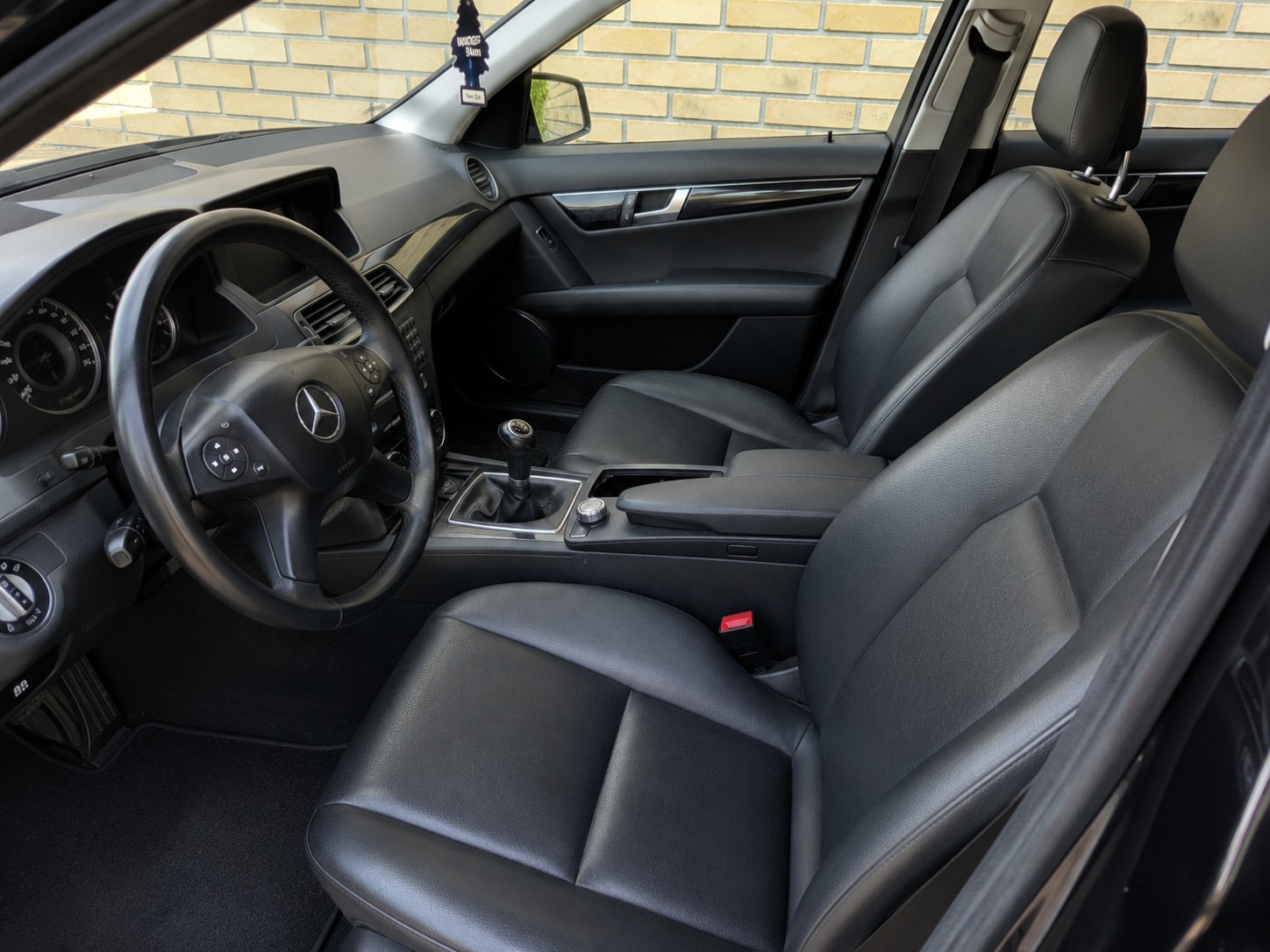 Mercedes C200 til salg hos Nabilli