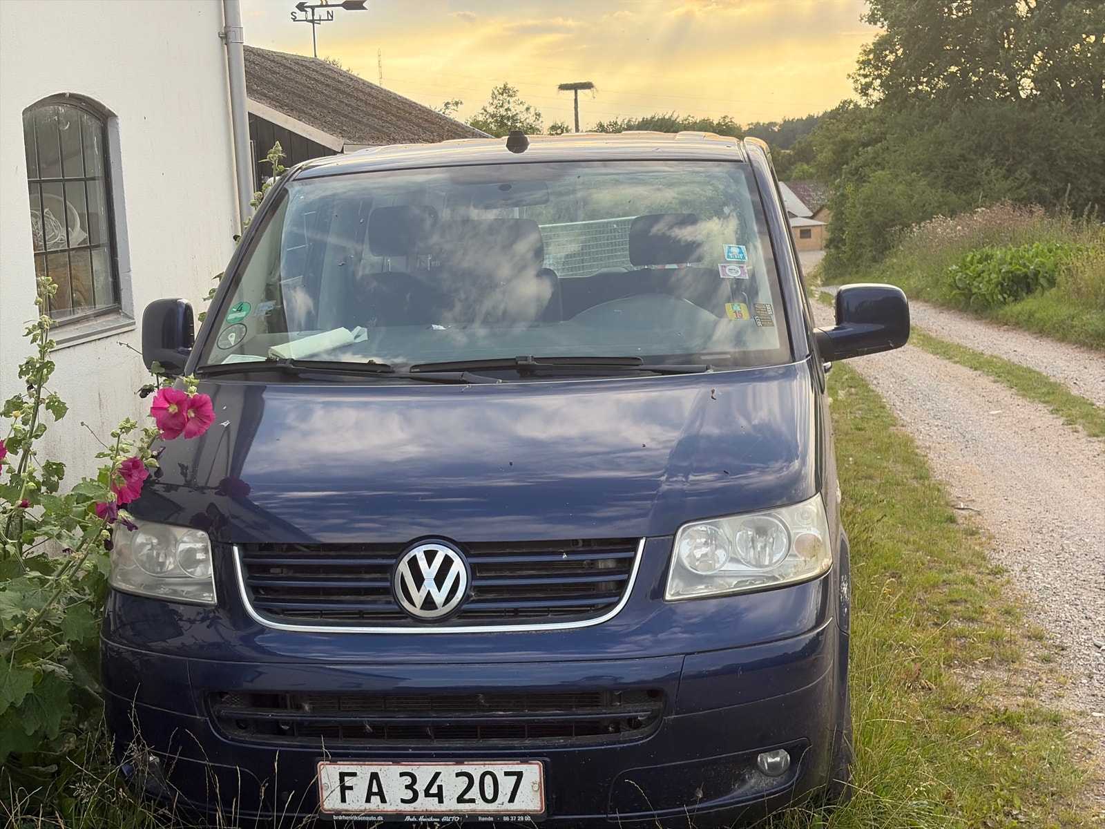 VW Caravelle til salg hos Nabilli