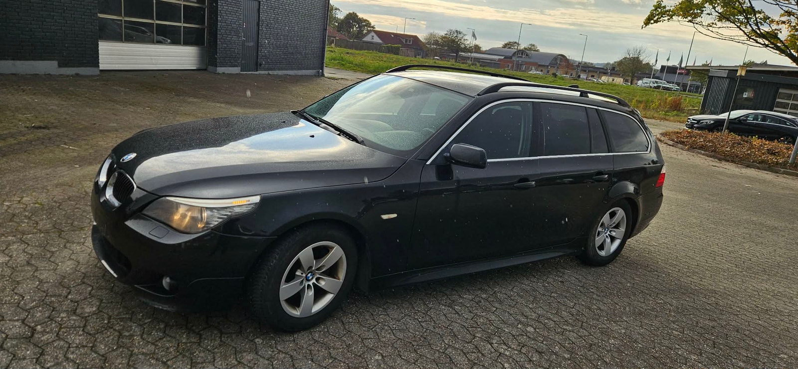 BMW 525i til salg hos Nabilli