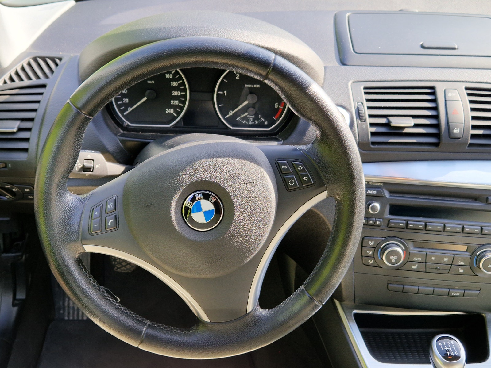 BMW 116d til salg hos Nabilli