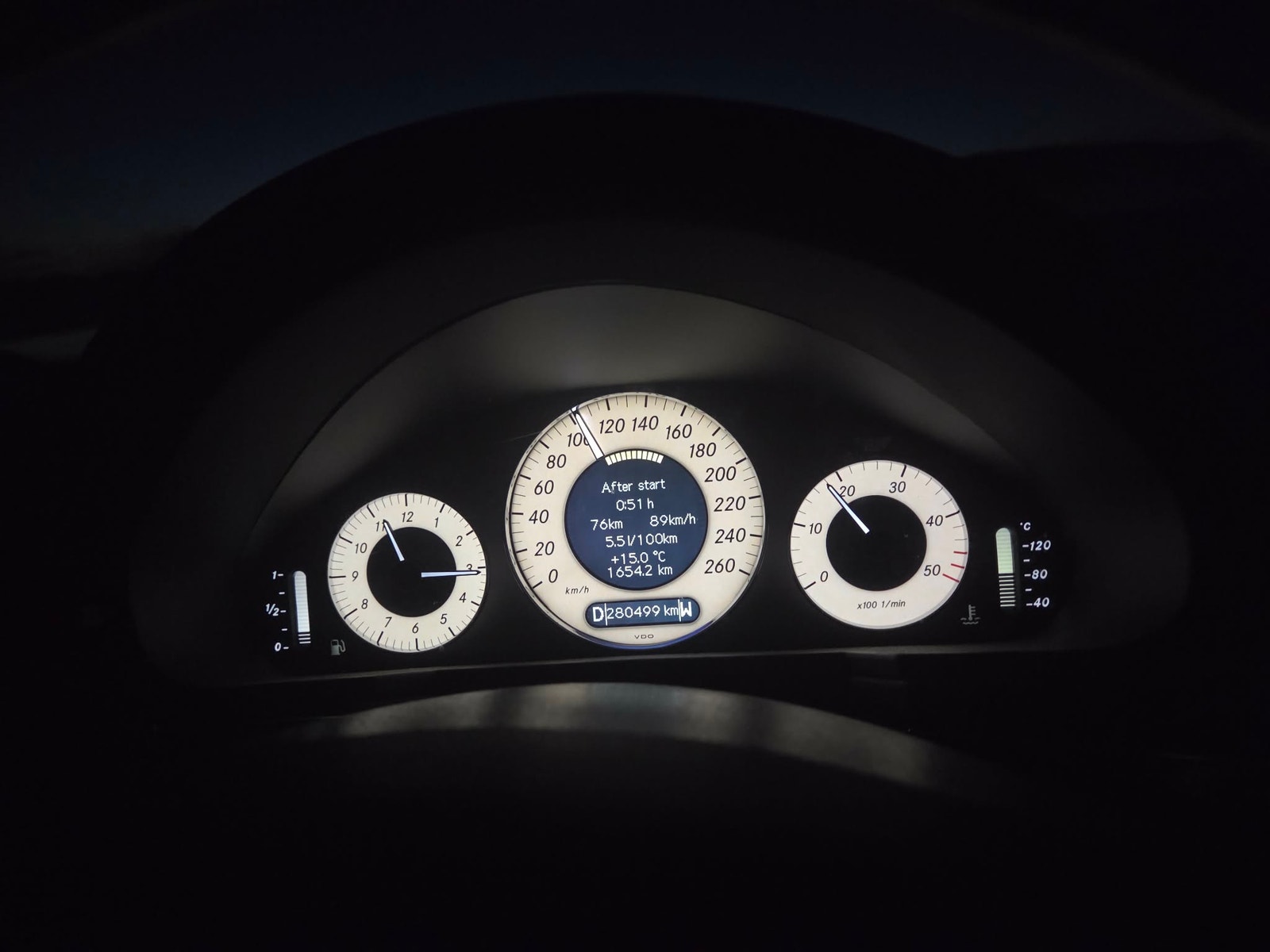 Mercedes E320 til salg hos Nabilli