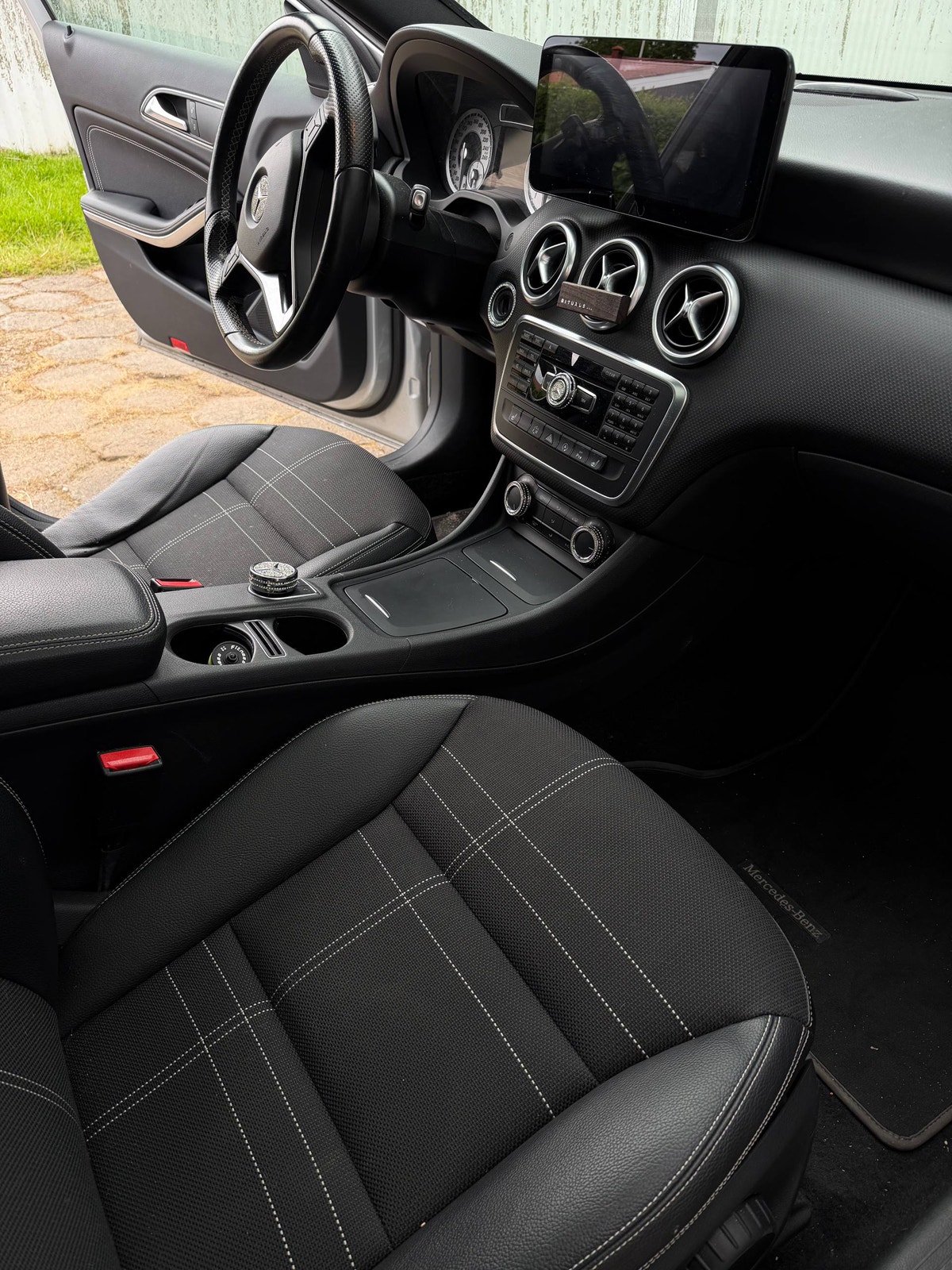 Mercedes A200 til salg hos Nabilli