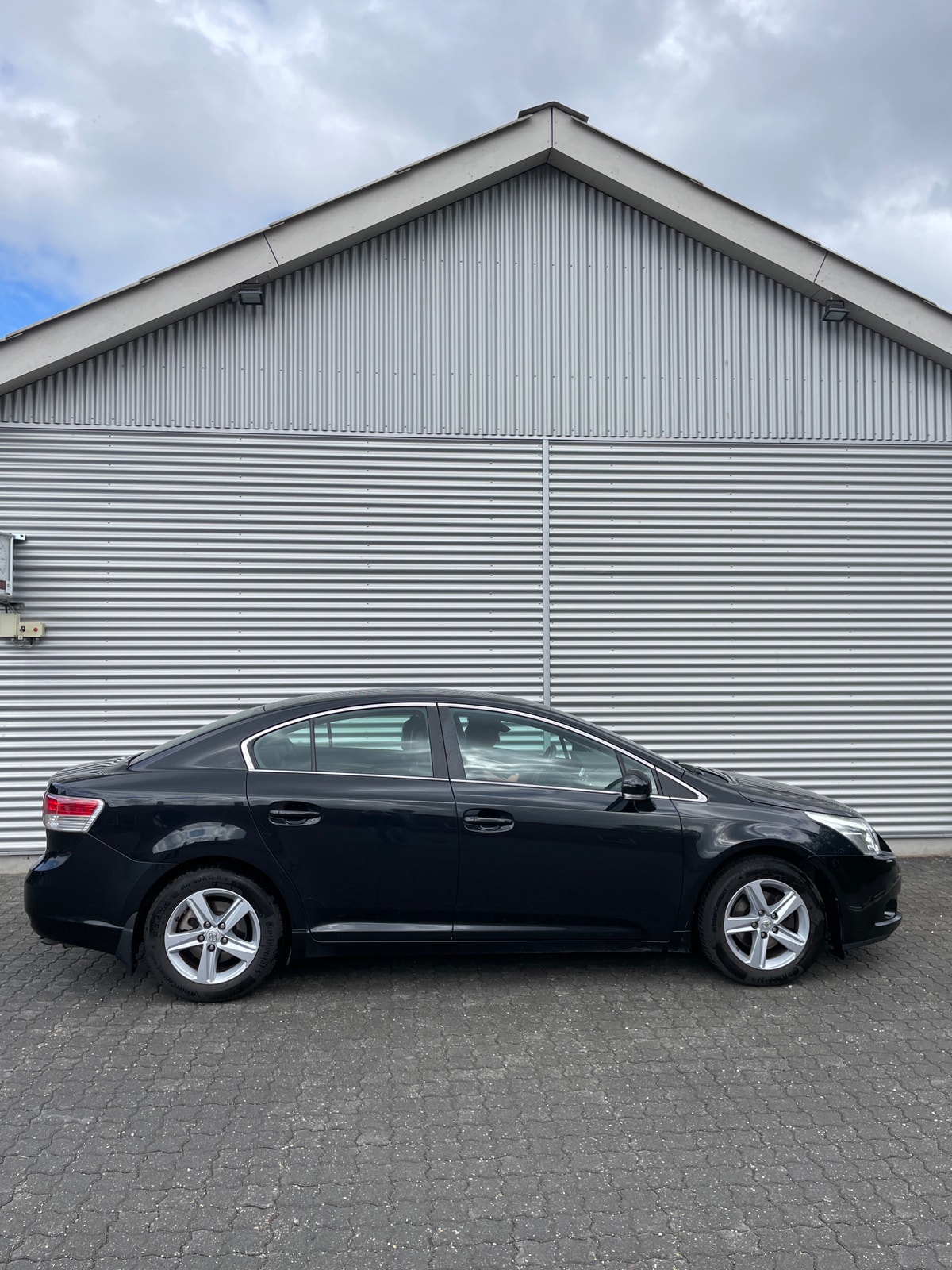 Toyota Avensis til salg hos Nabilli