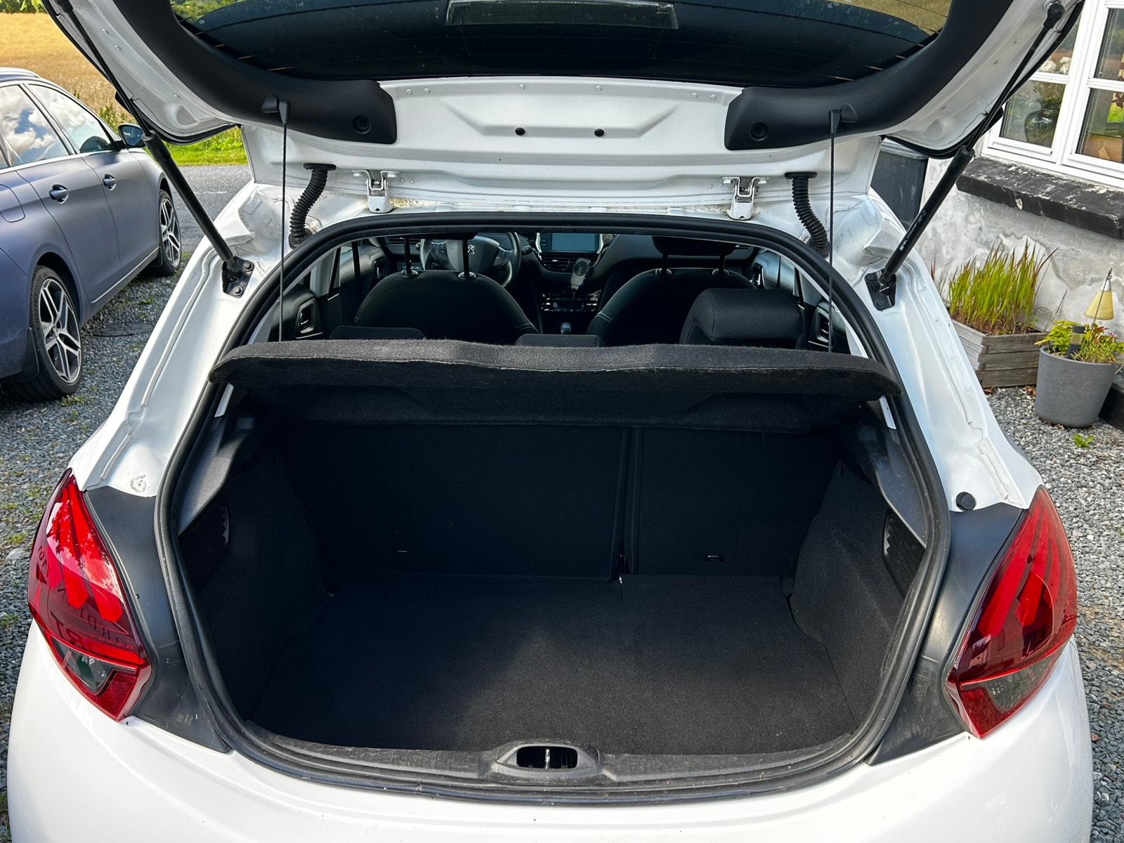Peugeot 208 til salg hos Nabilli
