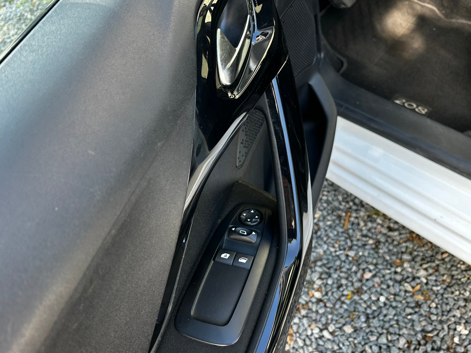Peugeot 208 til salg hos Nabilli