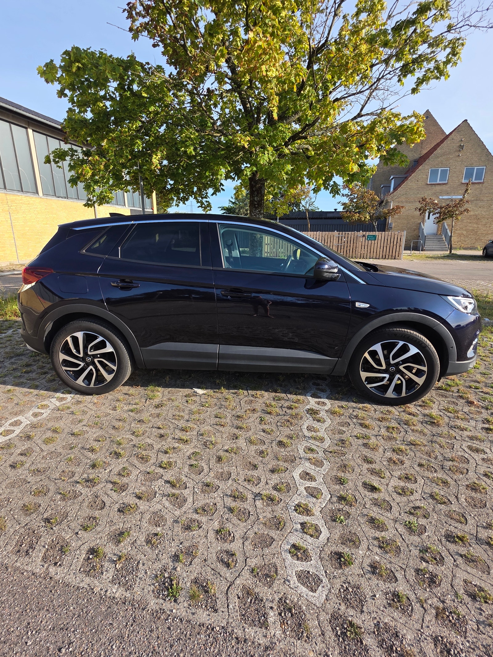 Opel Grandland X til salg hos Nabilli