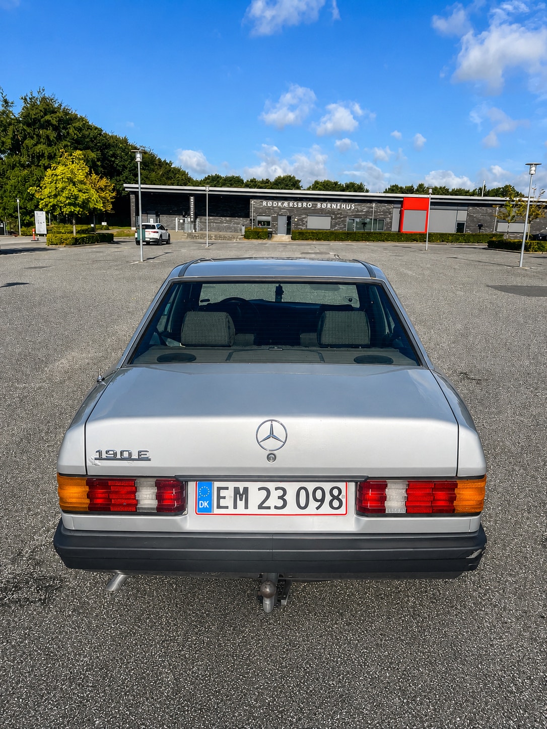Mercedes 190 E til salg hos Nabilli