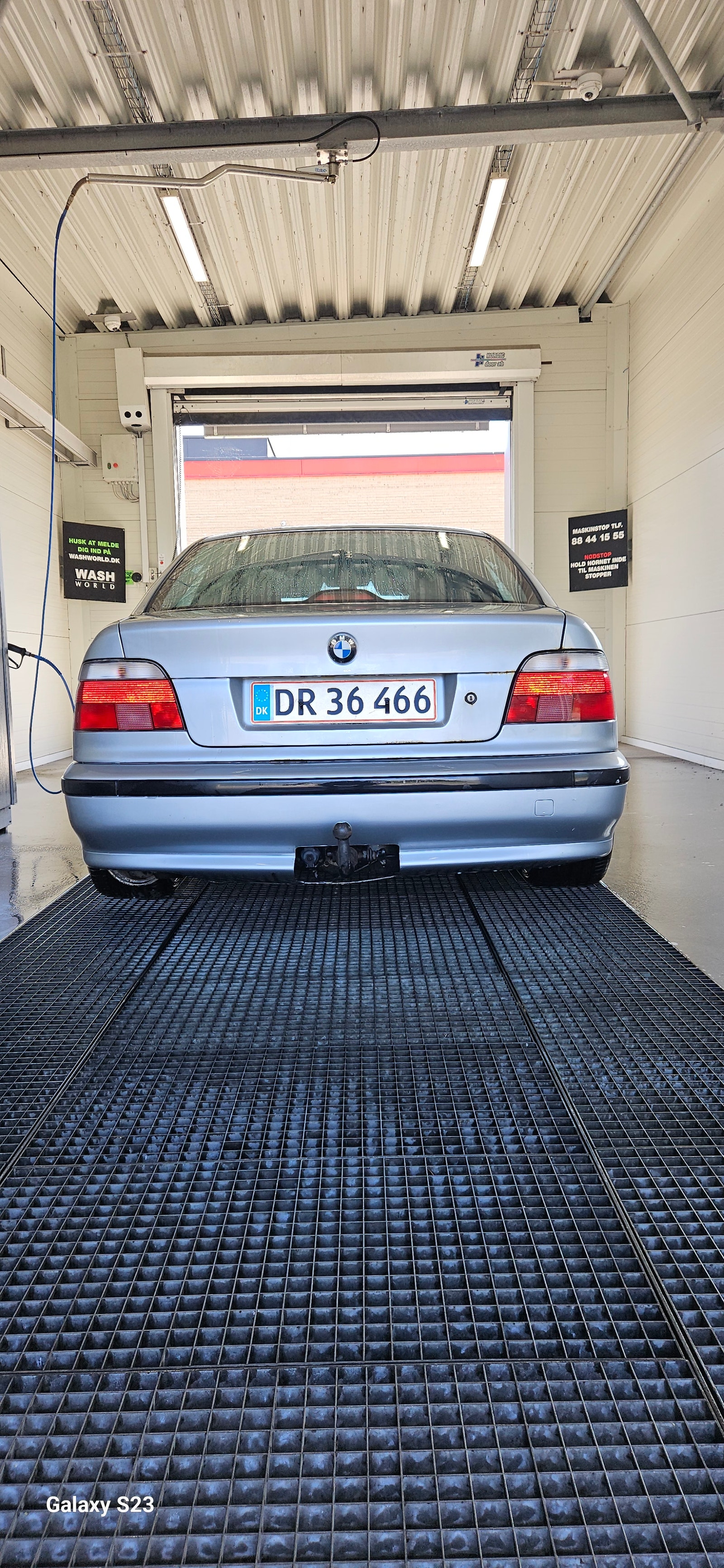 BMW 528i til salg hos Nabilli