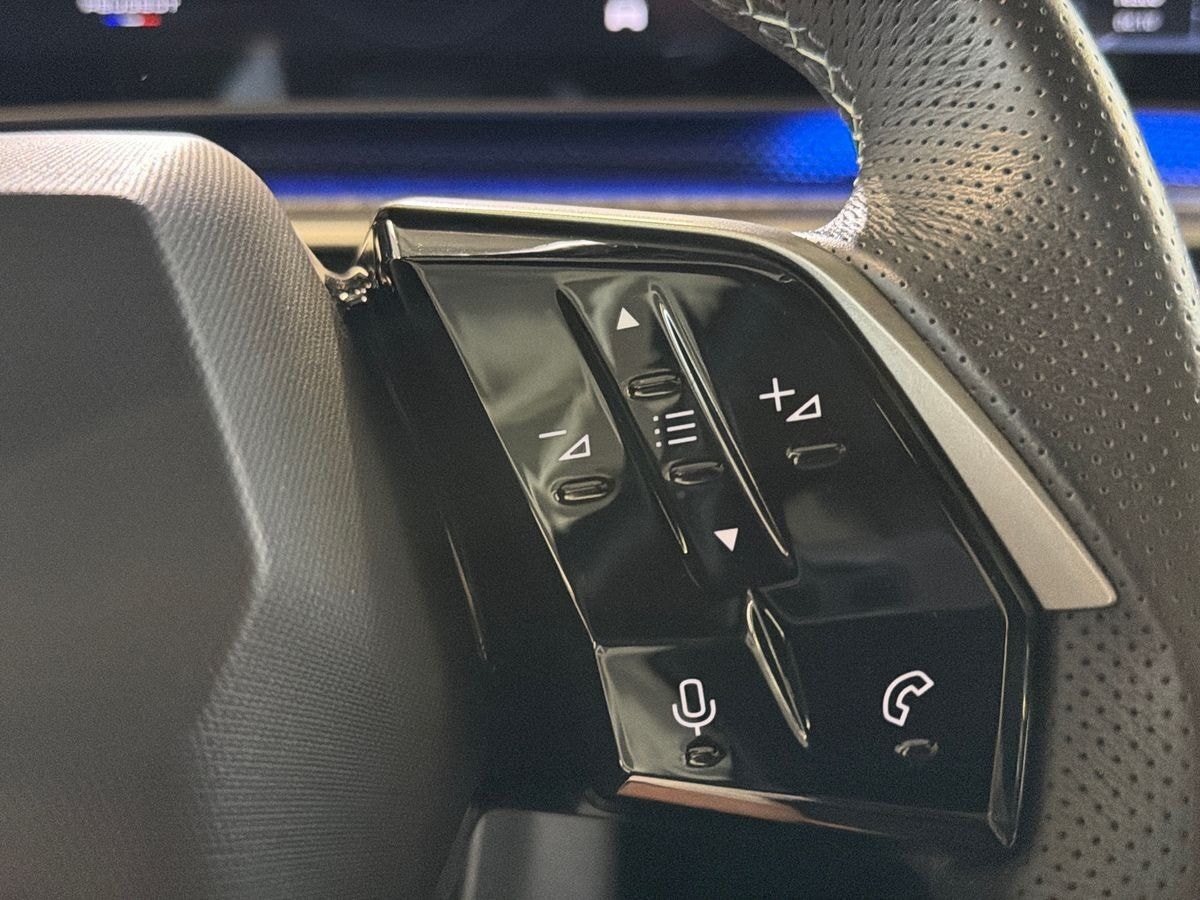 Peugeot e-5008 til salg hos Nabilli