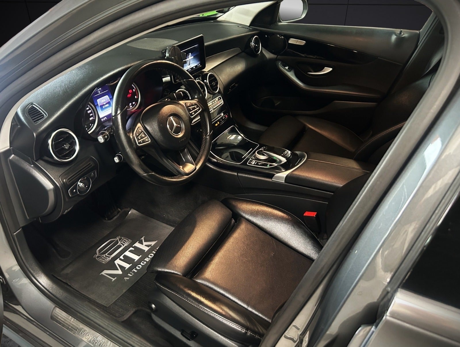 Mercedes C220 d til salg hos Nabilli