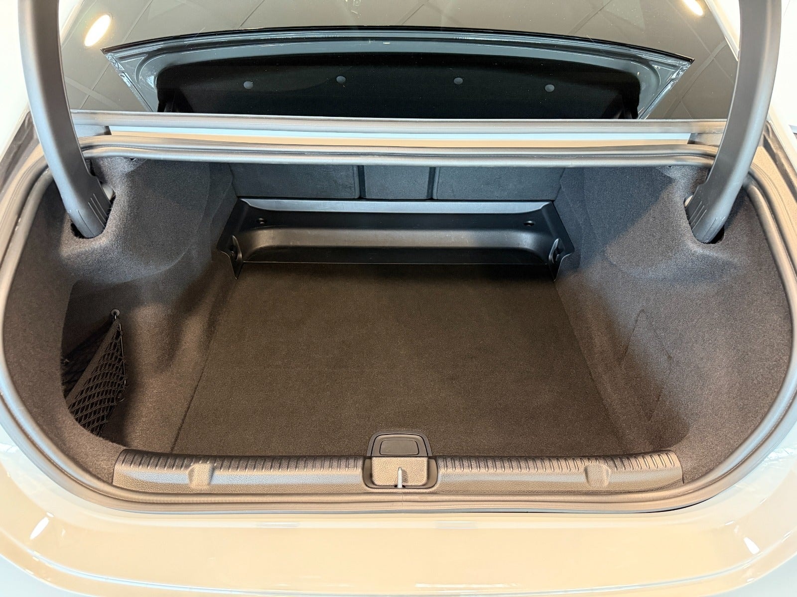 Mercedes EQE350 til salg hos Nabilli