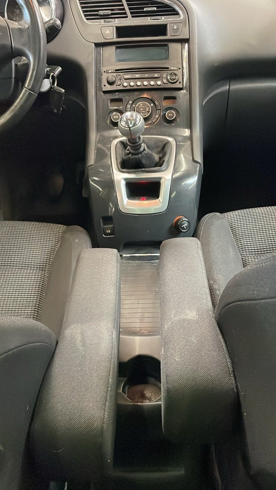 Peugeot 5008 til salg hos Nabilli