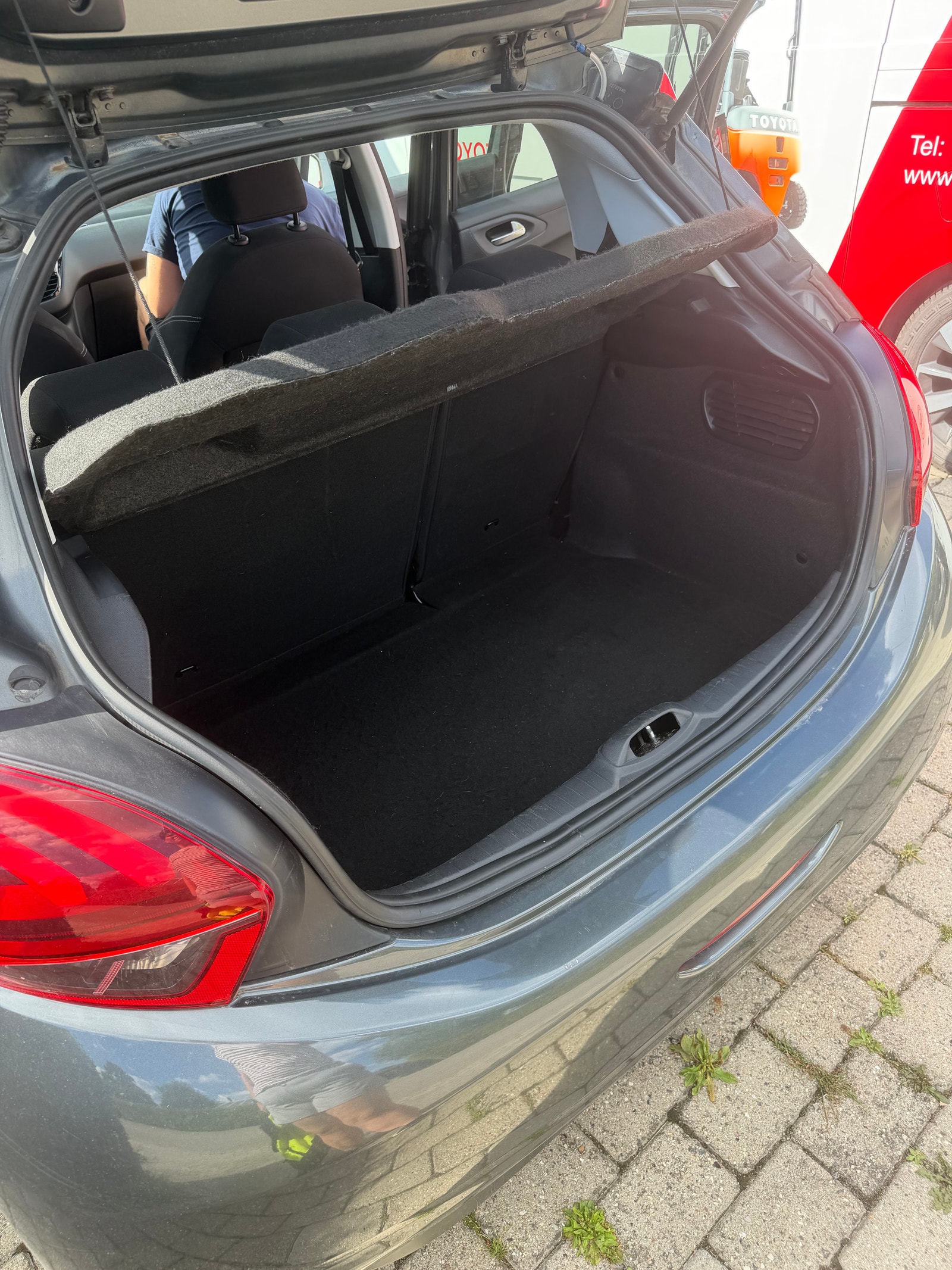 Peugeot 208 til salg hos Nabilli