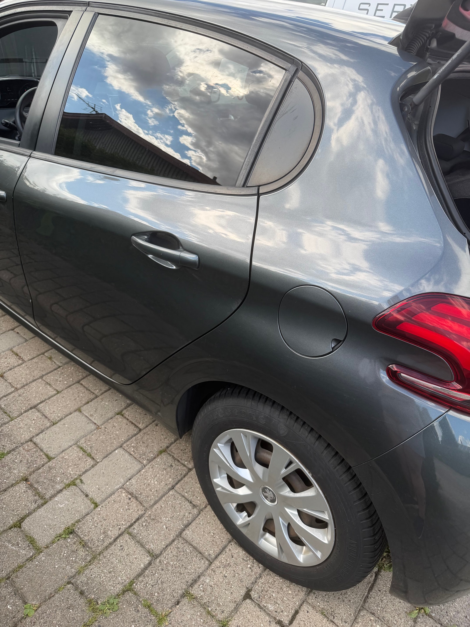 Peugeot 208 til salg hos Nabilli
