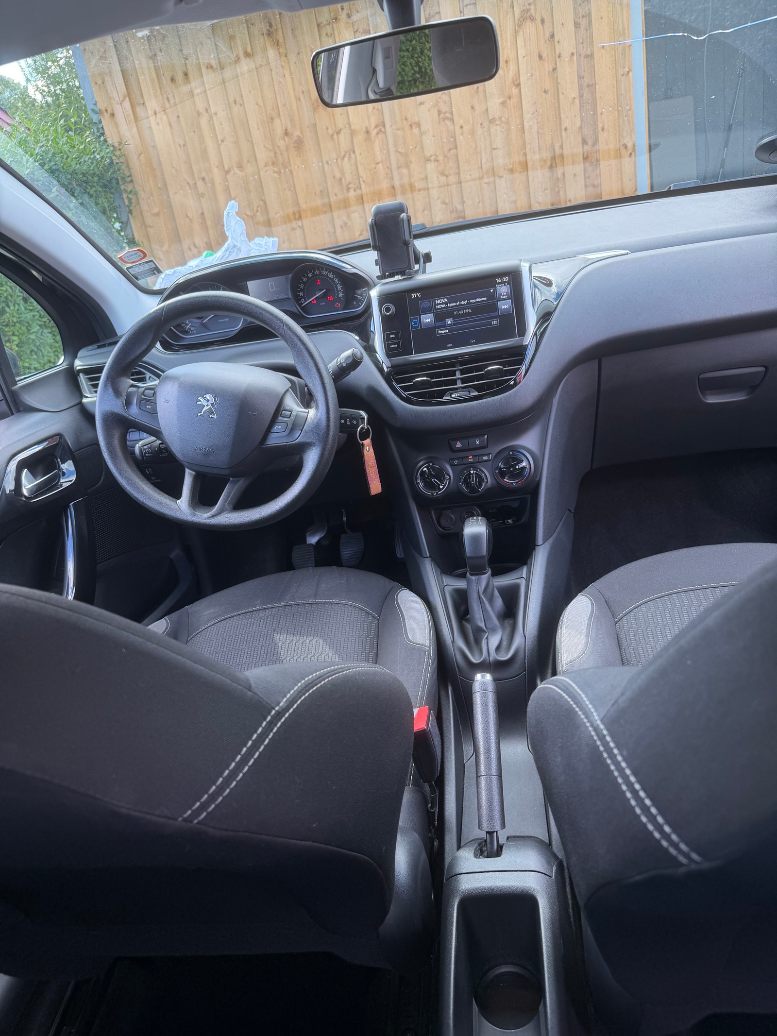Peugeot 208 til salg hos Nabilli