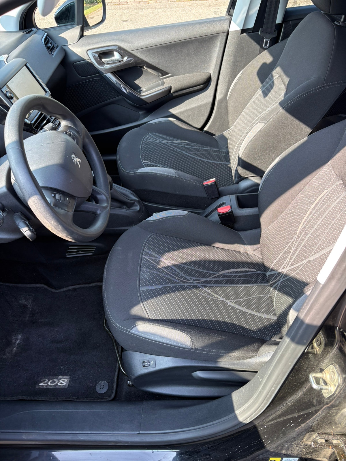 Peugeot 208 – billede 8