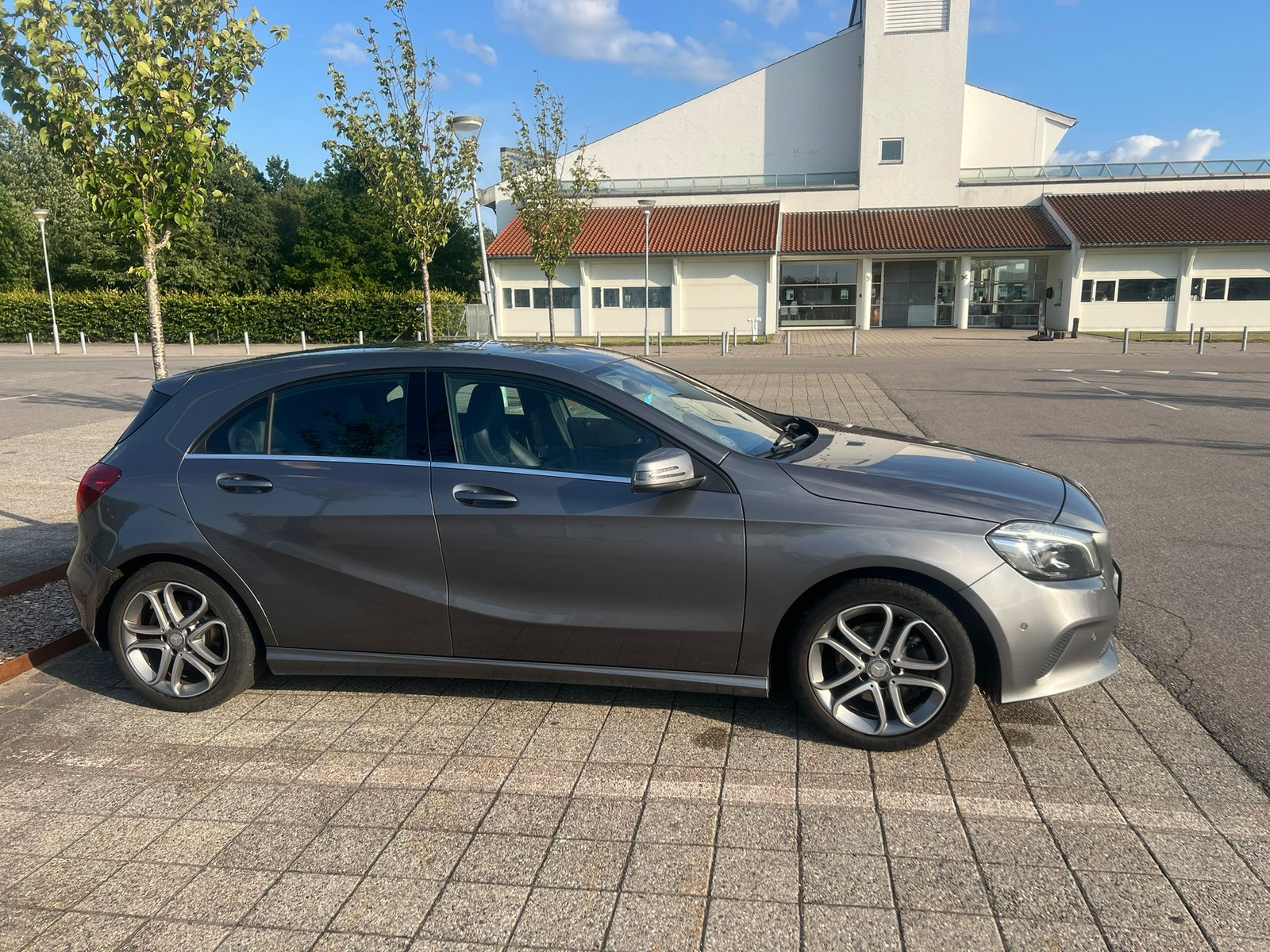 Mercedes A200 til salg hos Nabilli