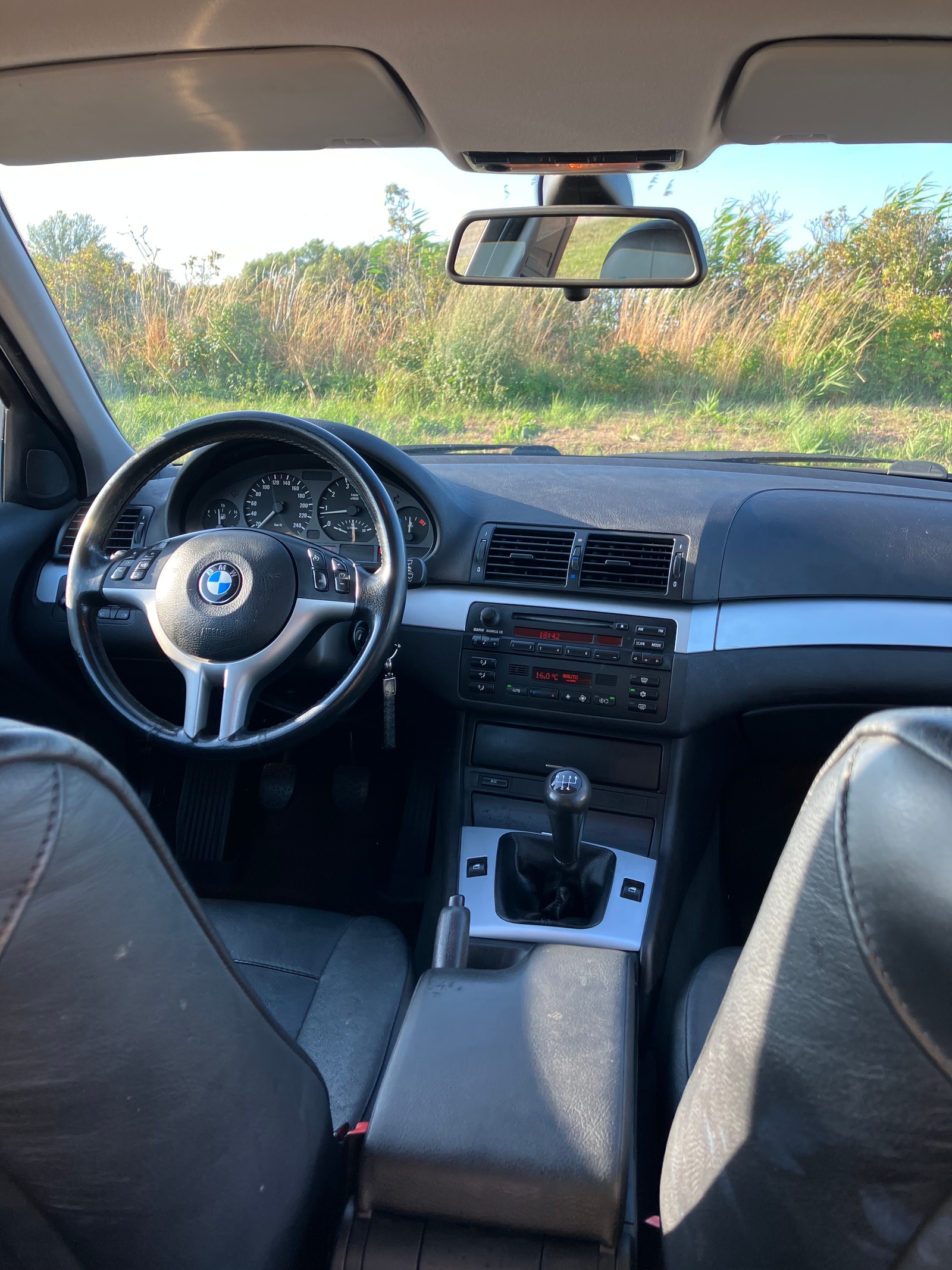 BMW 320i til salg hos Nabilli