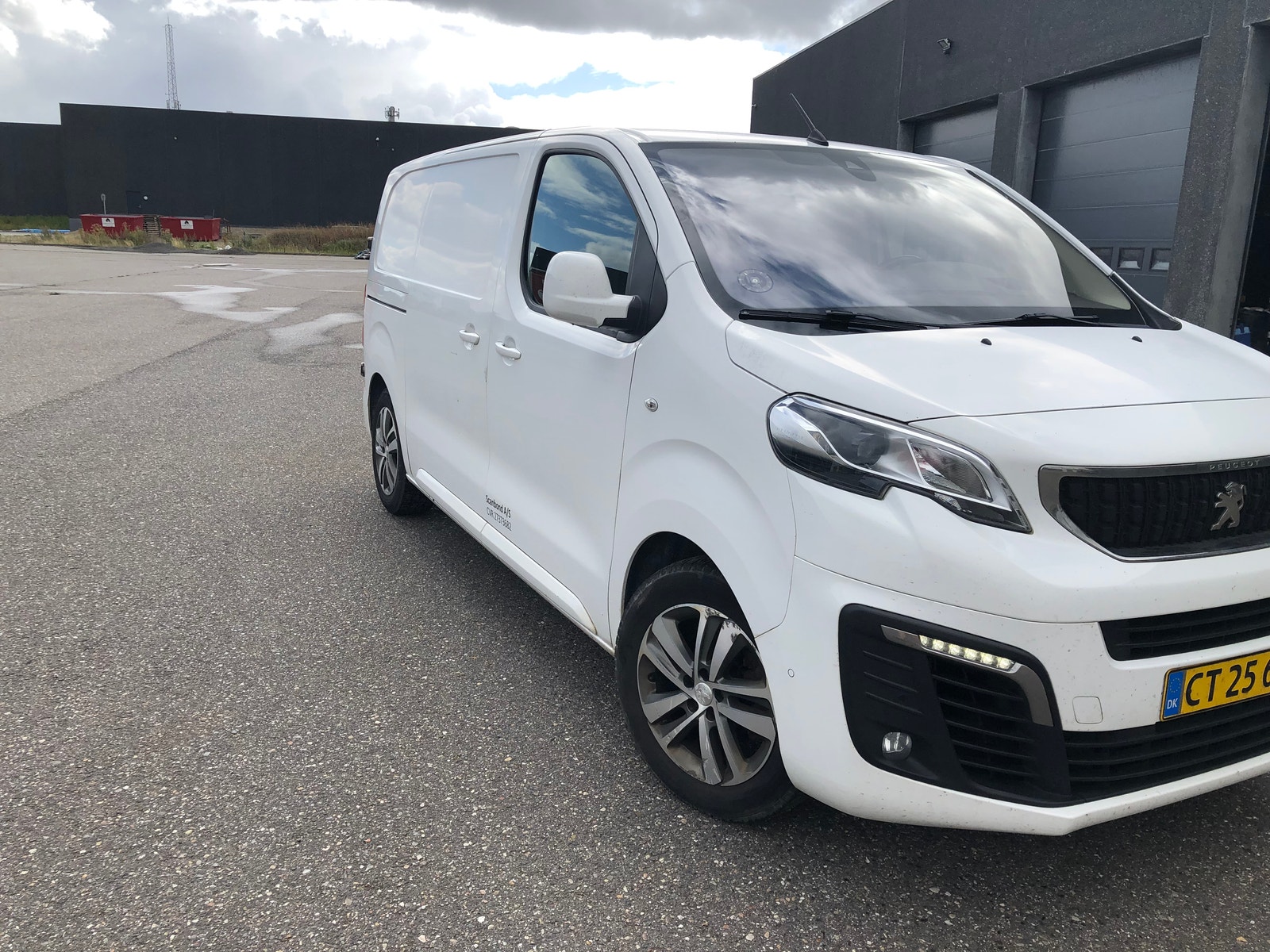 Peugeot Expert til salg hos Nabilli