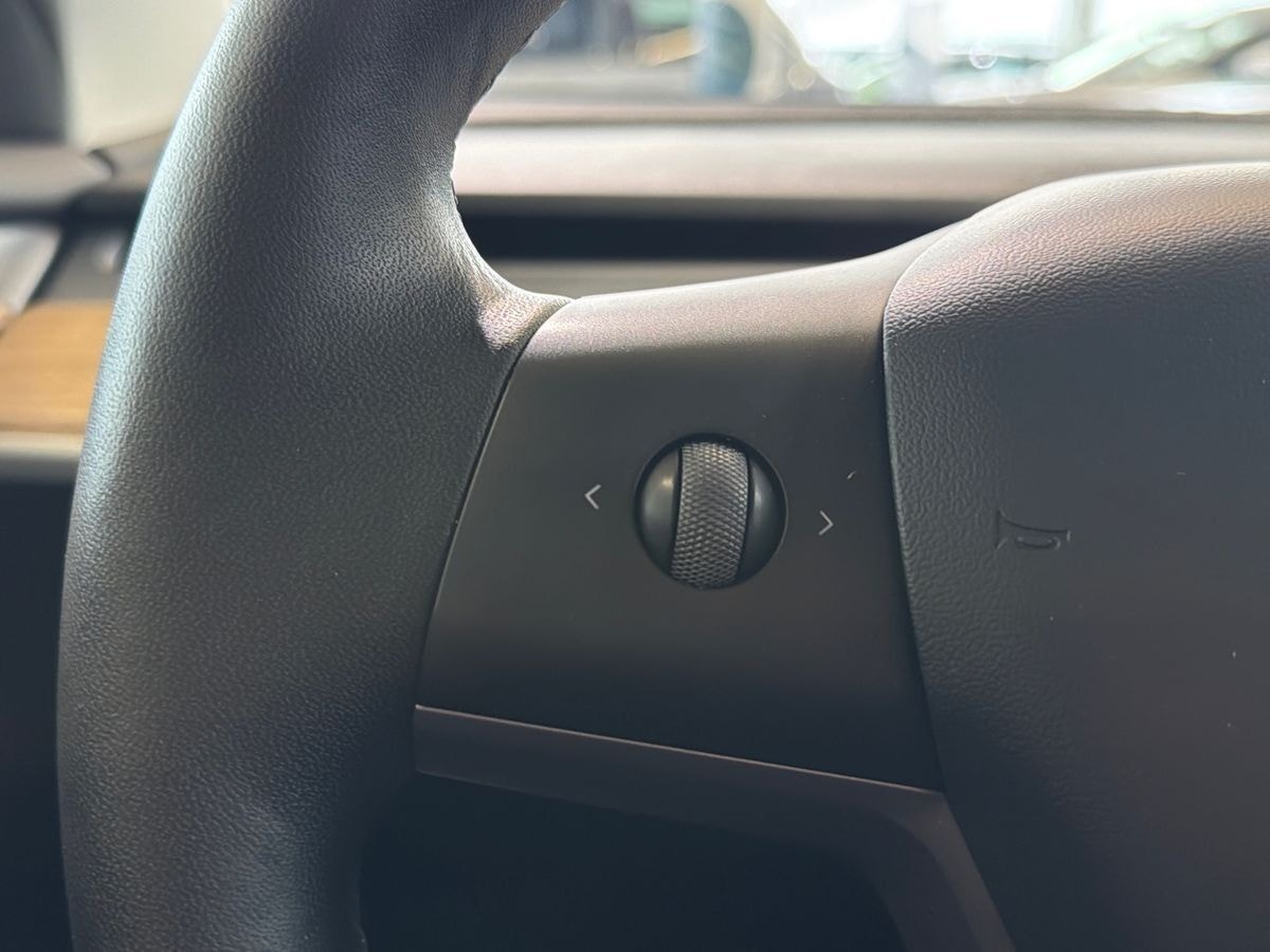 Tesla Model 3 til salg hos Nabilli