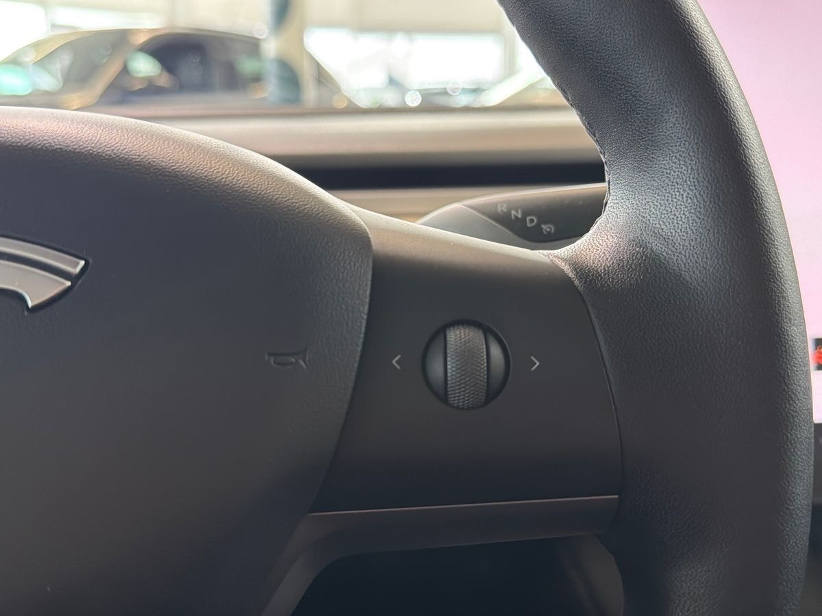 Tesla Model 3 til salg hos Nabilli