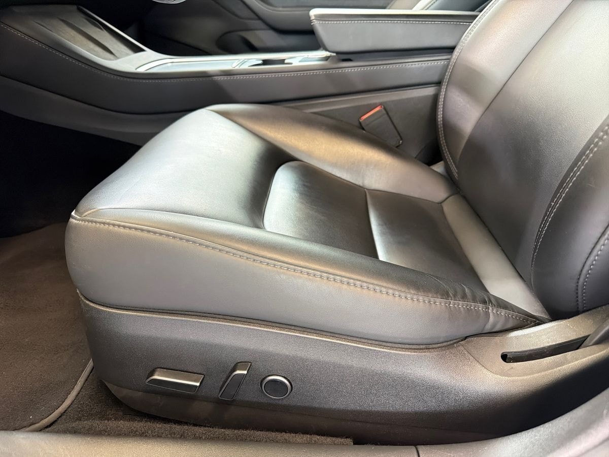 Tesla Model 3 til salg hos Nabilli