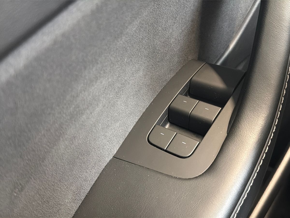 Tesla Model 3 til salg hos Nabilli