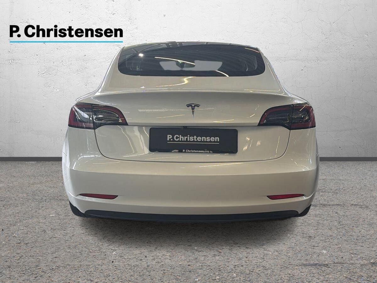 Tesla Model 3 til salg hos Nabilli