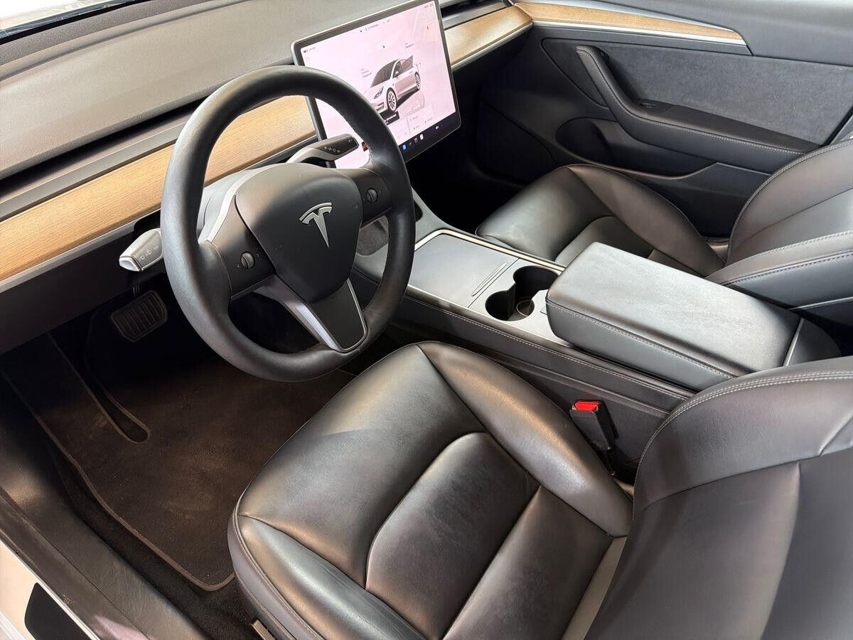 Tesla Model 3 til salg hos Nabilli