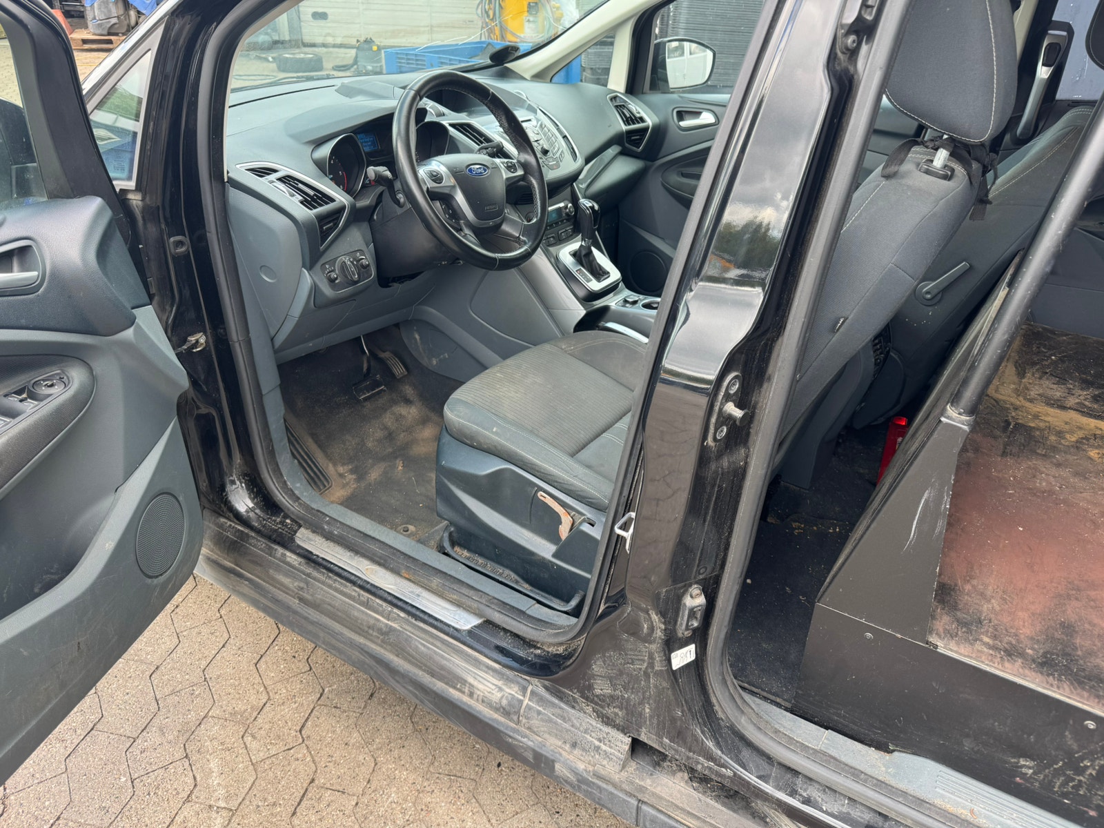 Ford Grand C-MAX til salg hos Nabilli