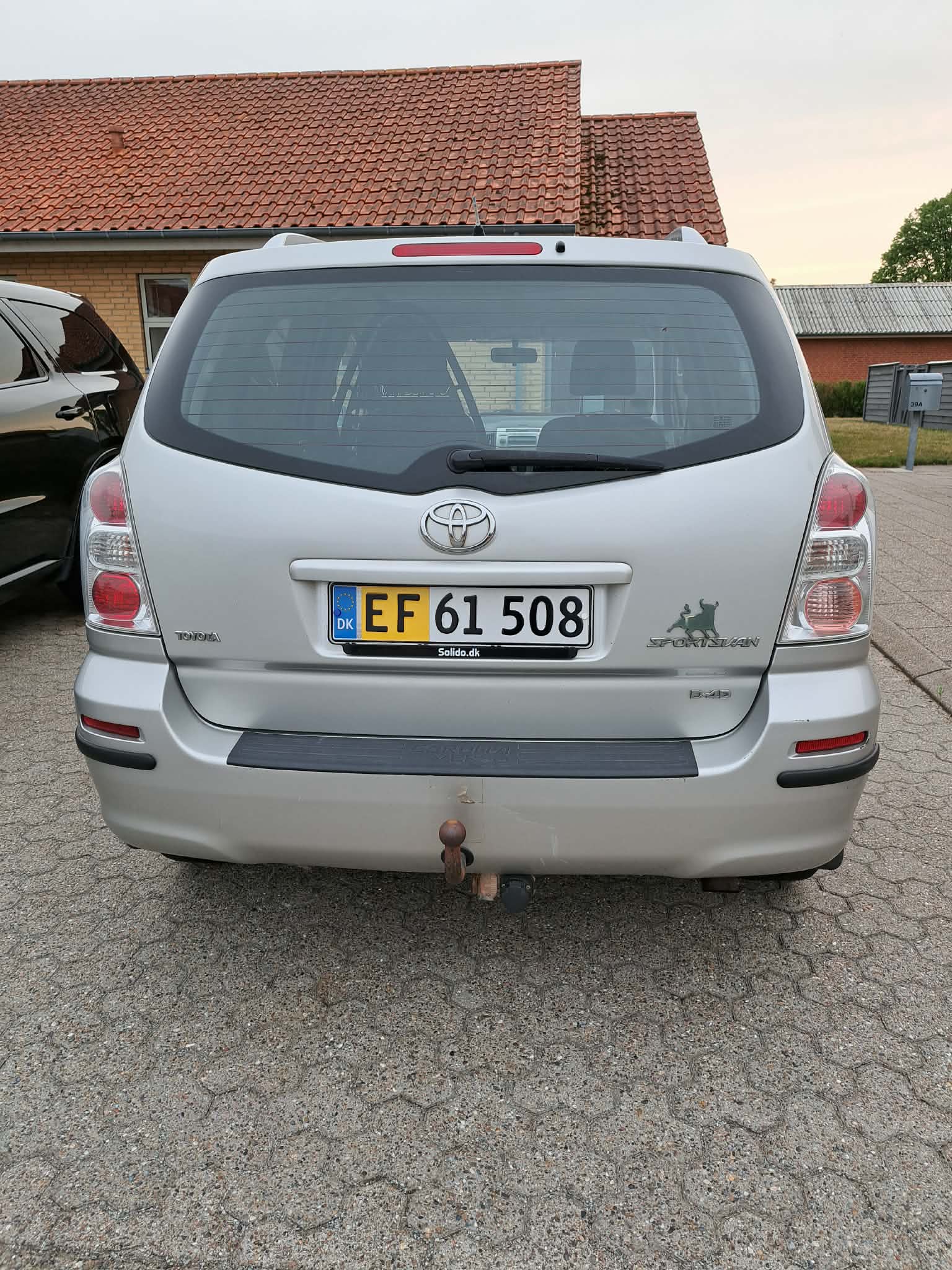 Toyota Corolla Verso til salg hos Nabilli