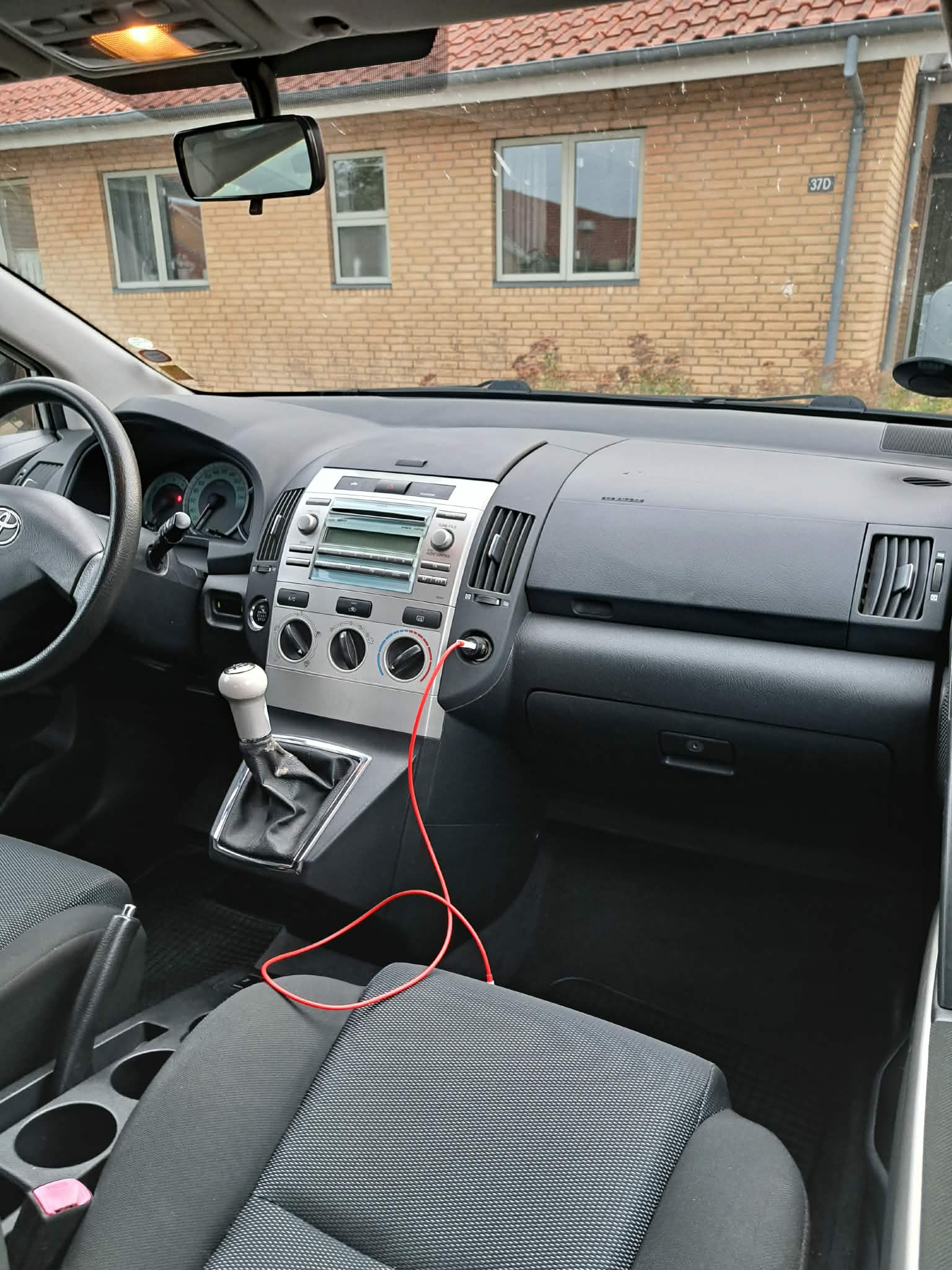 Toyota Corolla Verso til salg hos Nabilli