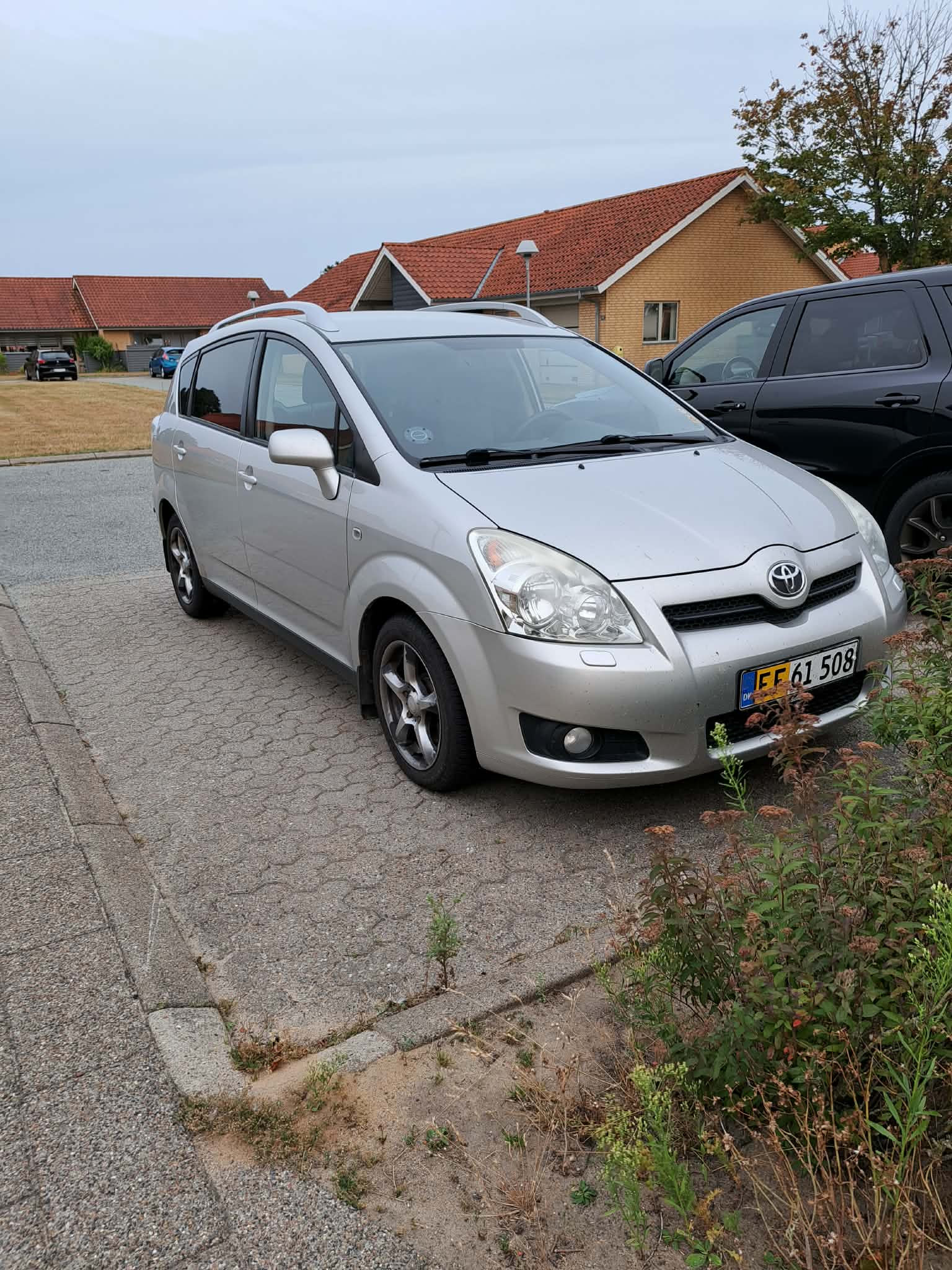 Toyota Corolla Verso til salg hos Nabilli