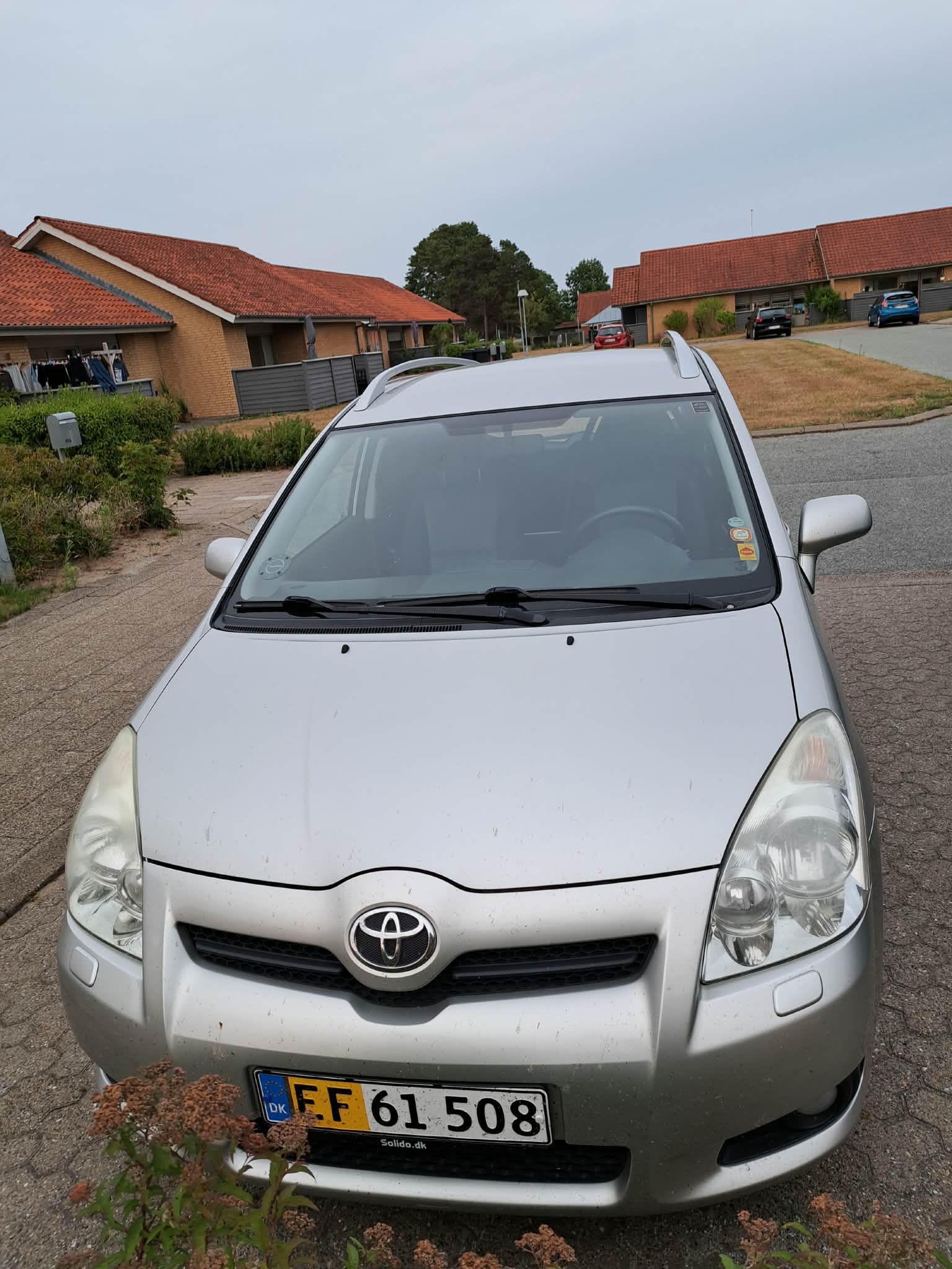 Toyota Corolla Verso til salg hos Nabilli