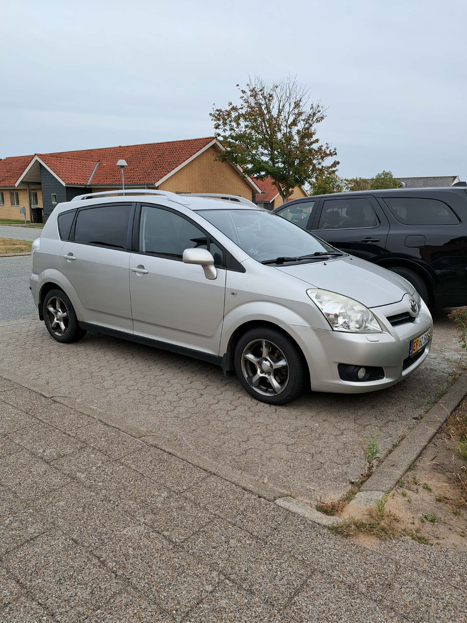 Toyota Corolla Verso til salg hos Nabilli