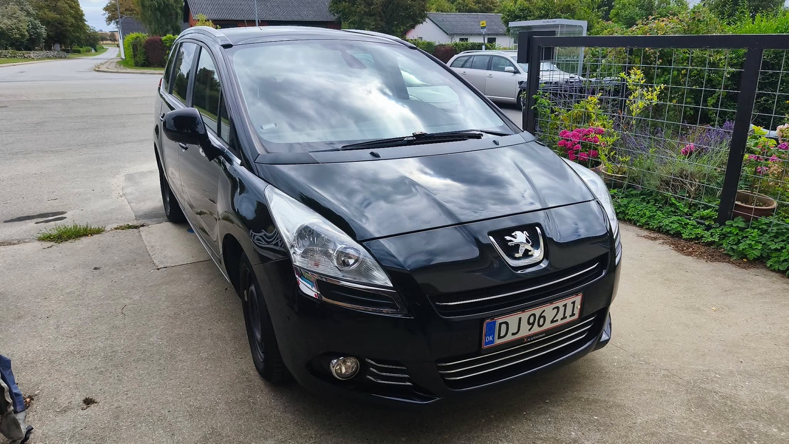 Peugeot 5008 til salg hos Nabilli