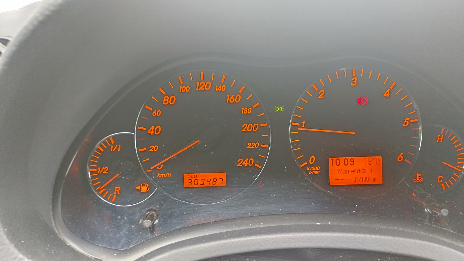 Toyota Avensis til salg hos Nabilli