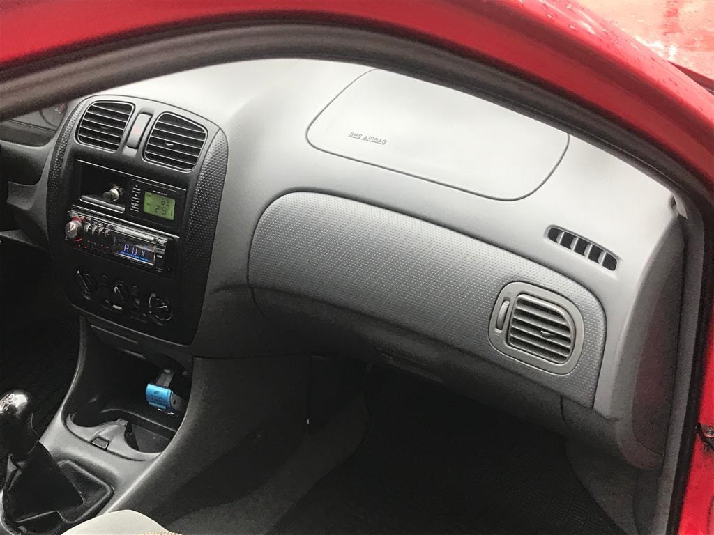 Mazda 323F til salg hos Nabilli